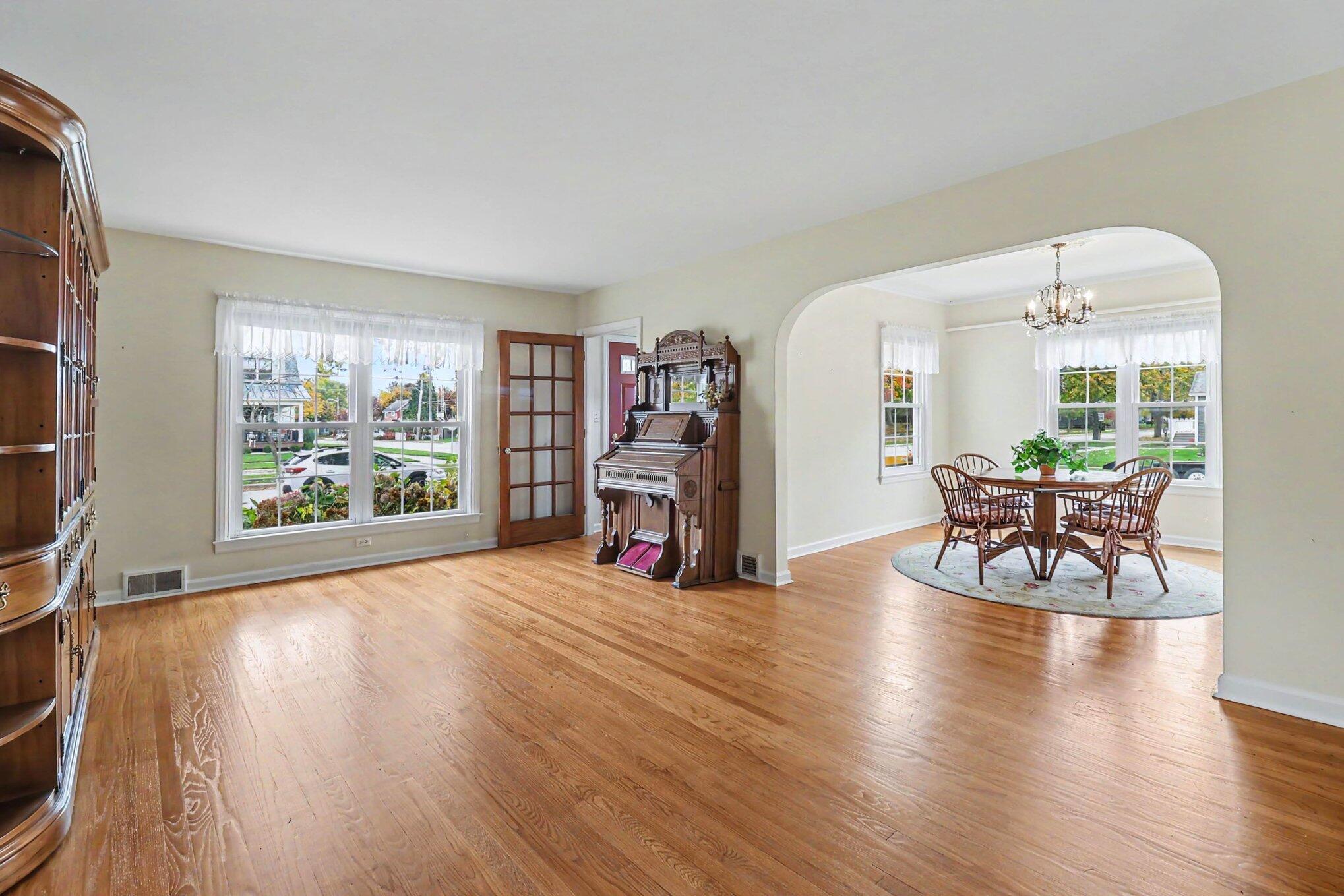 401 N Gaylord Avenue Ludington MI 49431