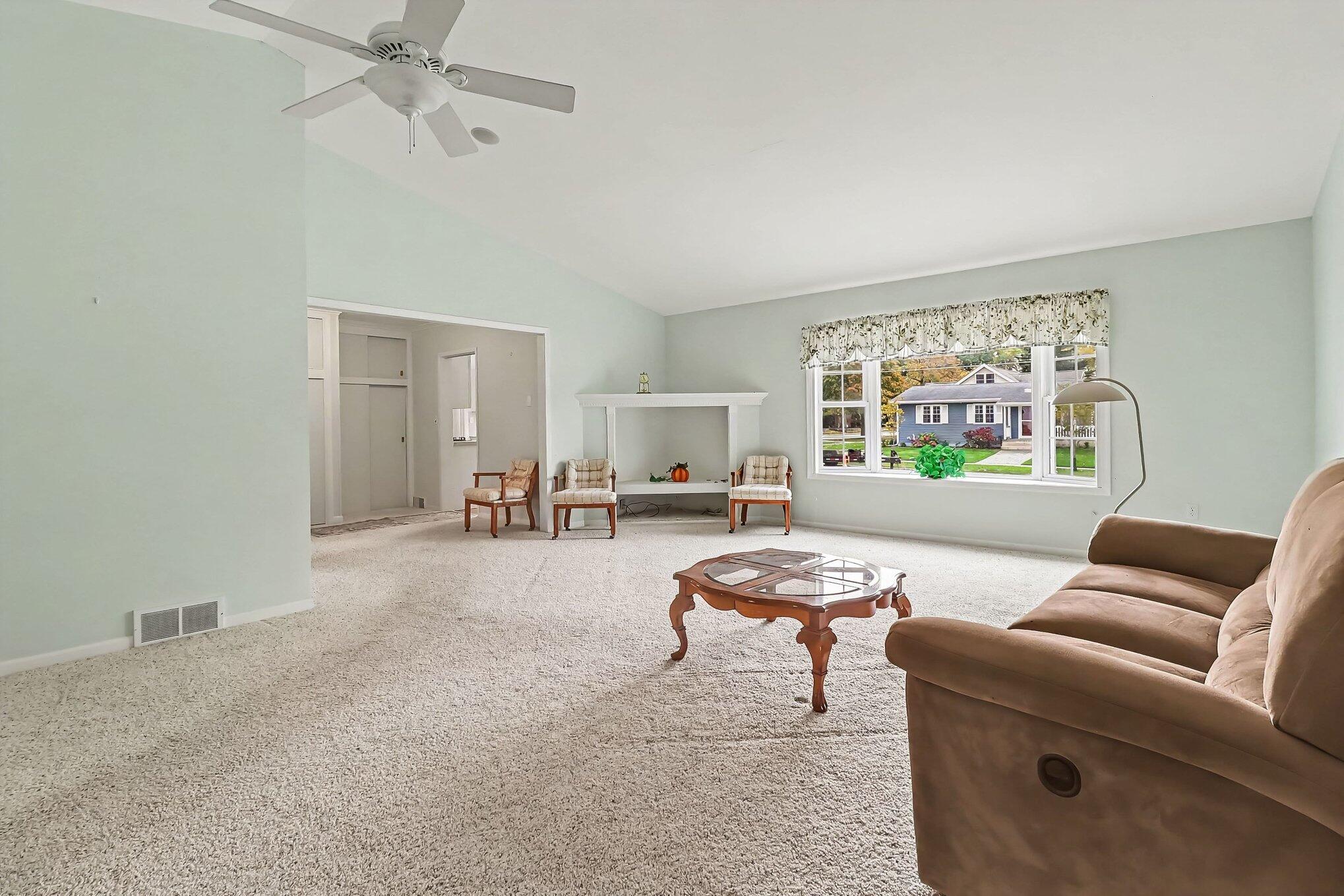 401 N Gaylord Avenue Ludington MI 49431