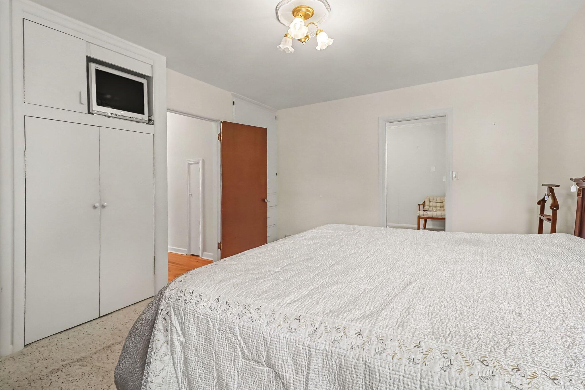 401 N Gaylord Avenue Ludington MI 49431