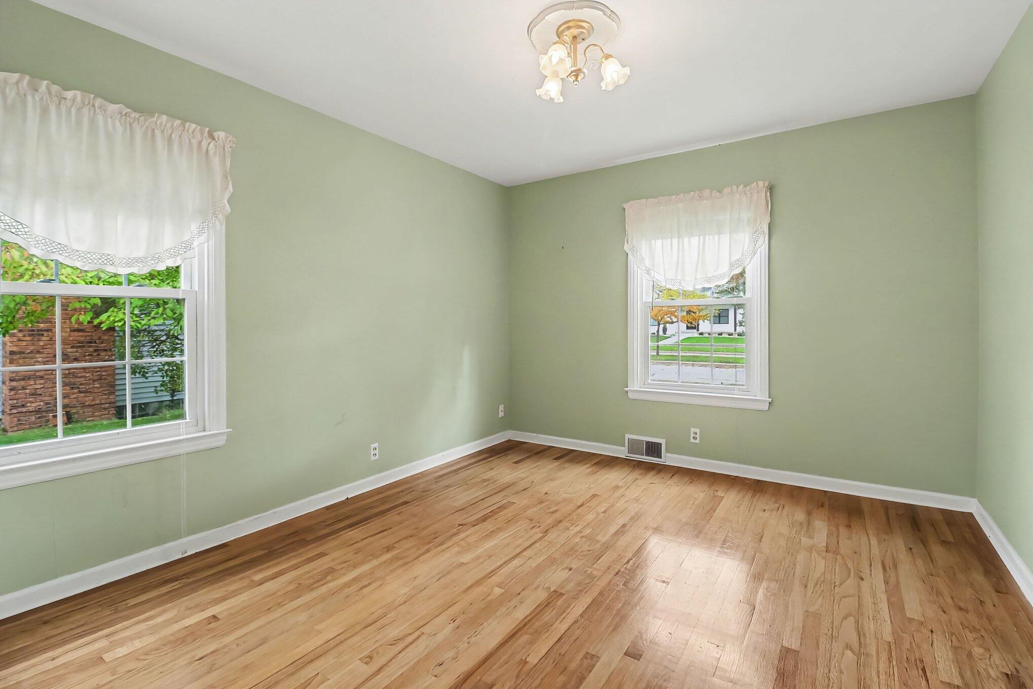 401 N Gaylord Avenue Ludington MI 49431
