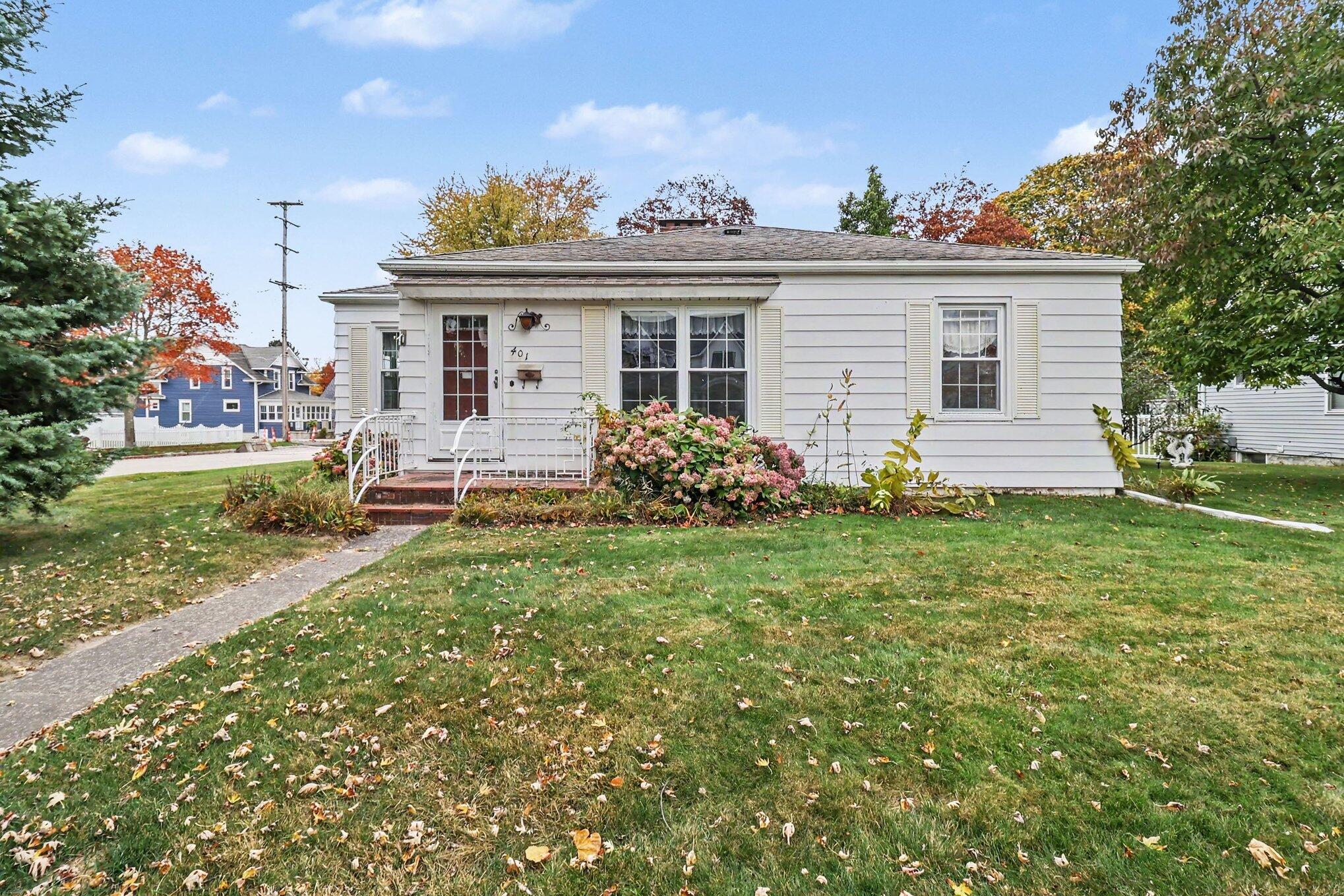 401 N Gaylord Avenue Ludington MI 49431