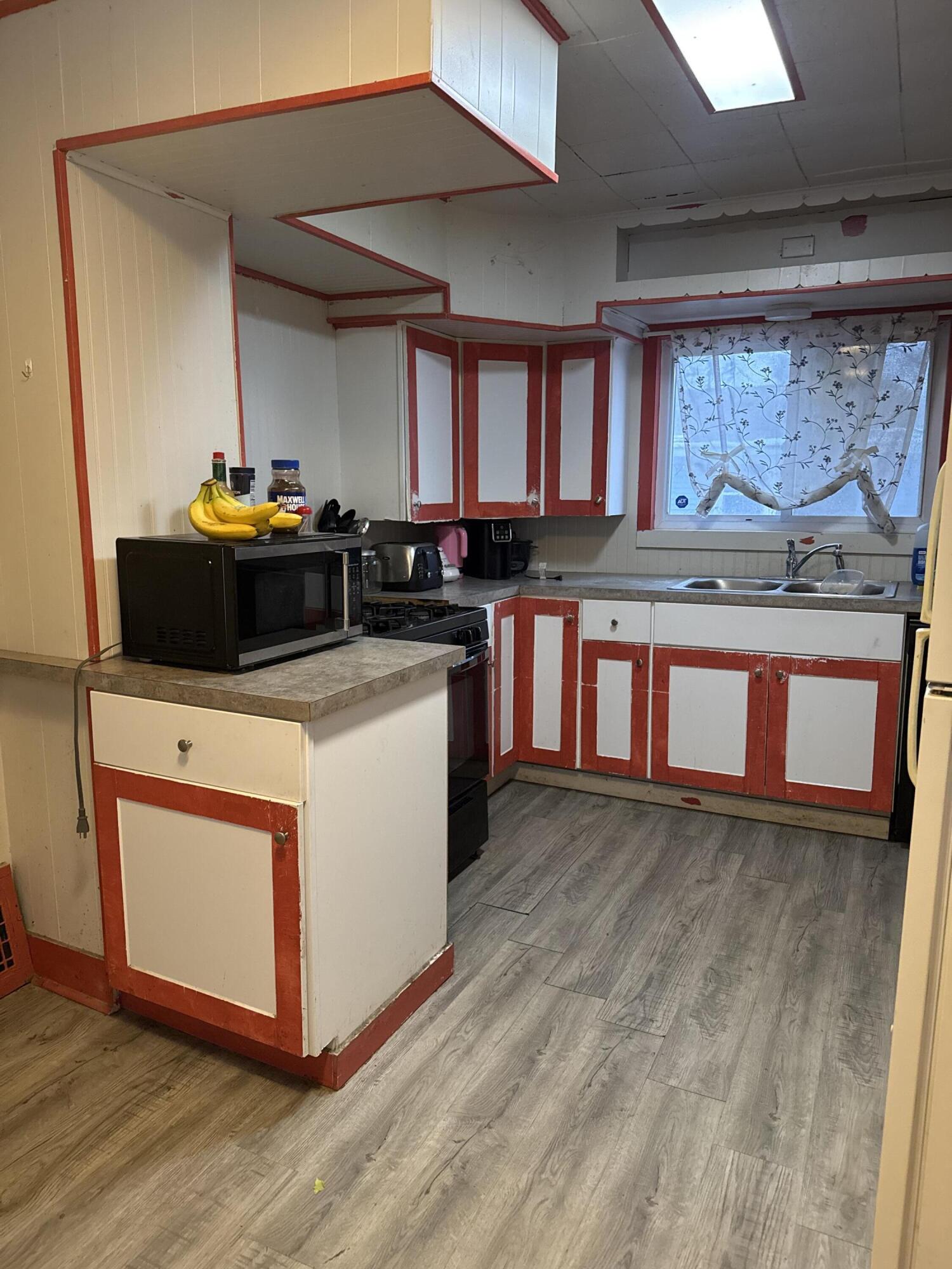 503 Orchard Avenue Muskegon MI 49442