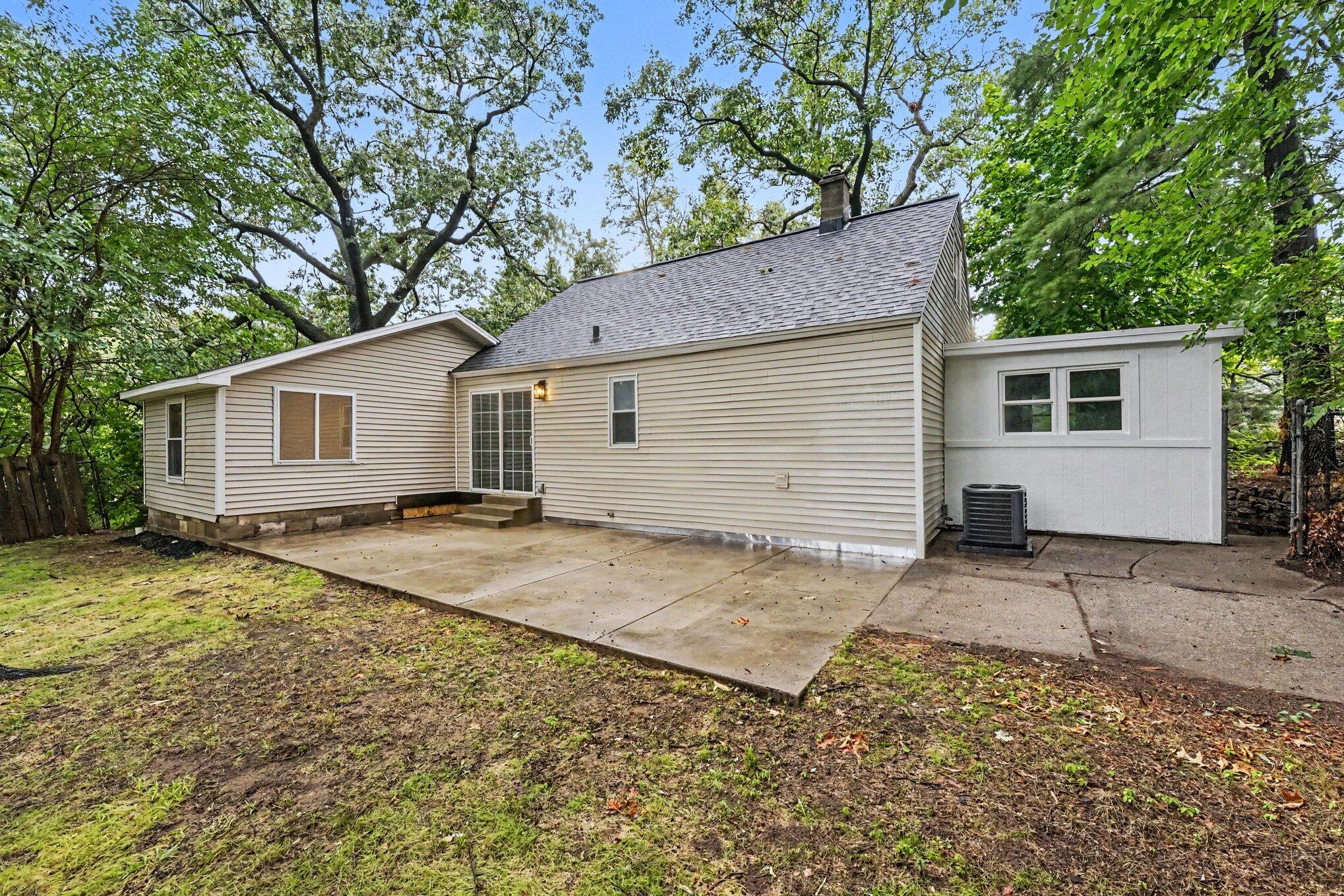2650 Gaynor Avenue NW Grand Rapids MI 49544