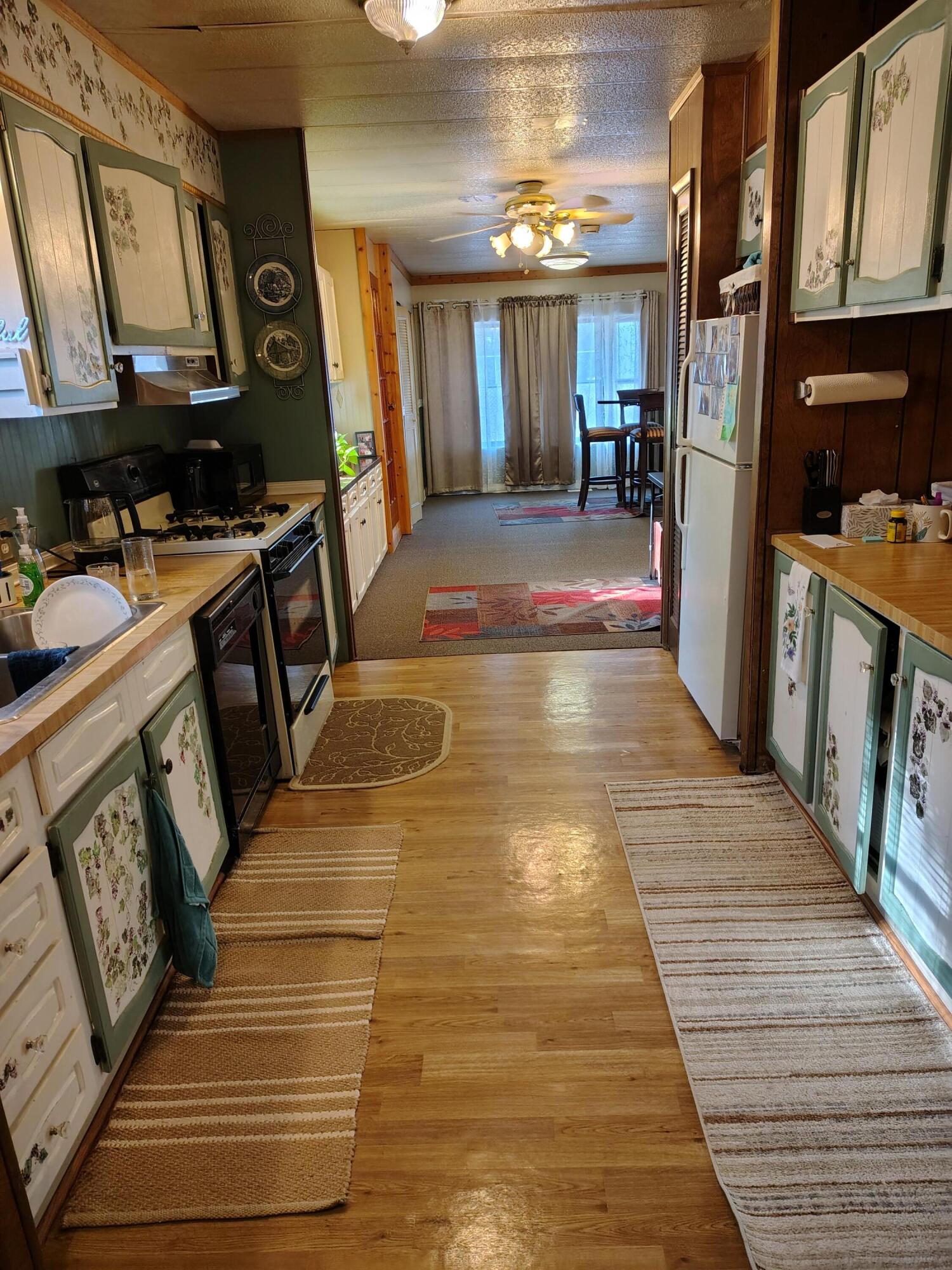 2701 Huizenga Street Norton Shores MI 49444