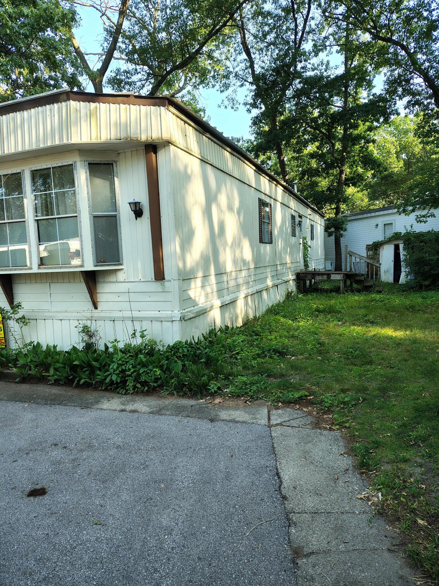 2701 Huizenga Street Norton Shores MI 49444
