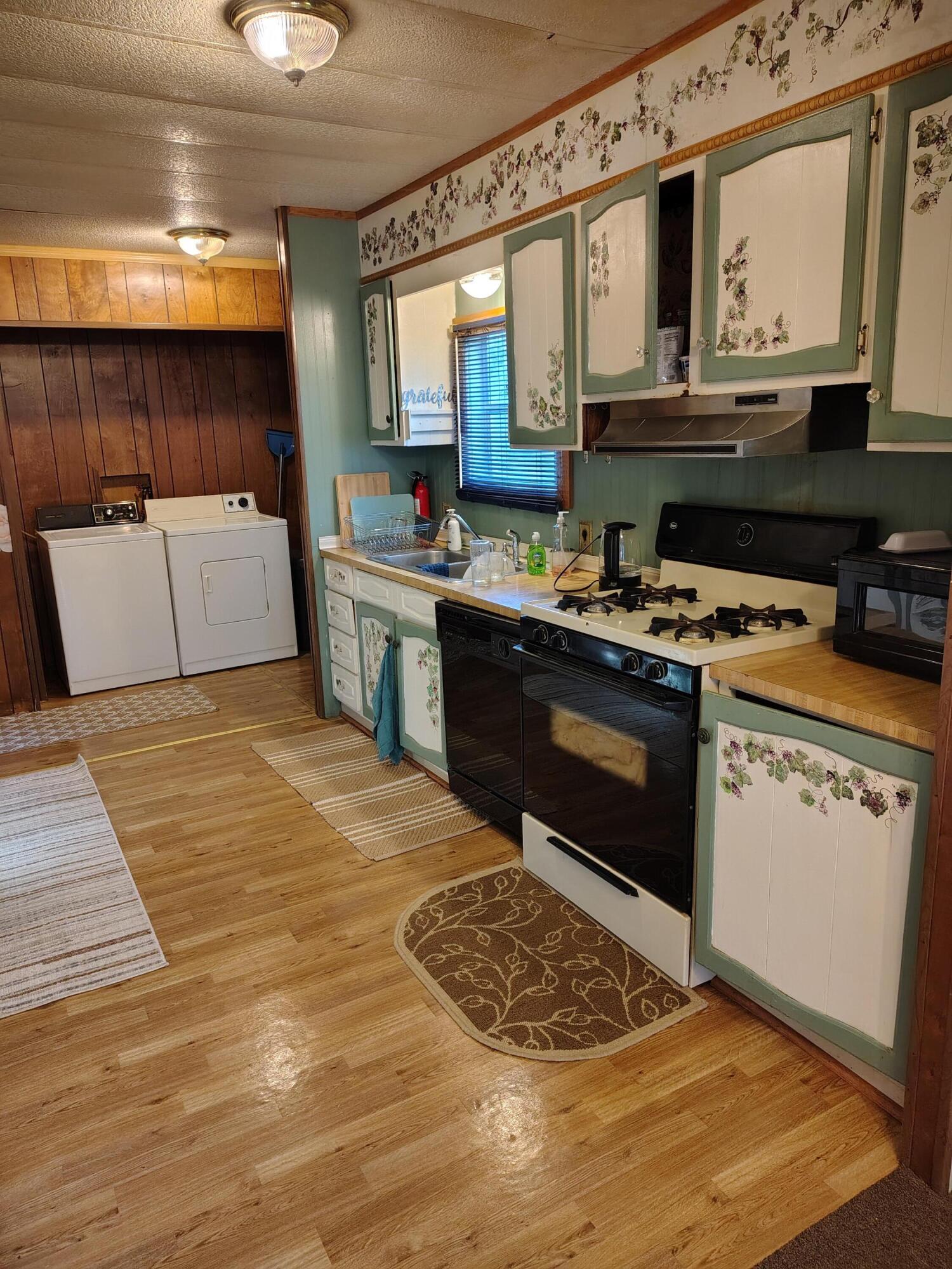 2701 Huizenga Street Norton Shores MI 49444