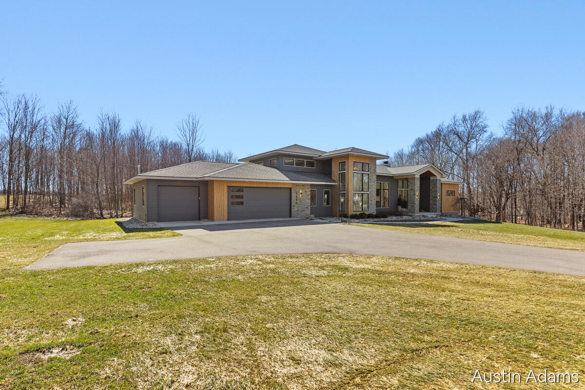 6880 Kilmer Drive SE Grand Rapids MI 49512