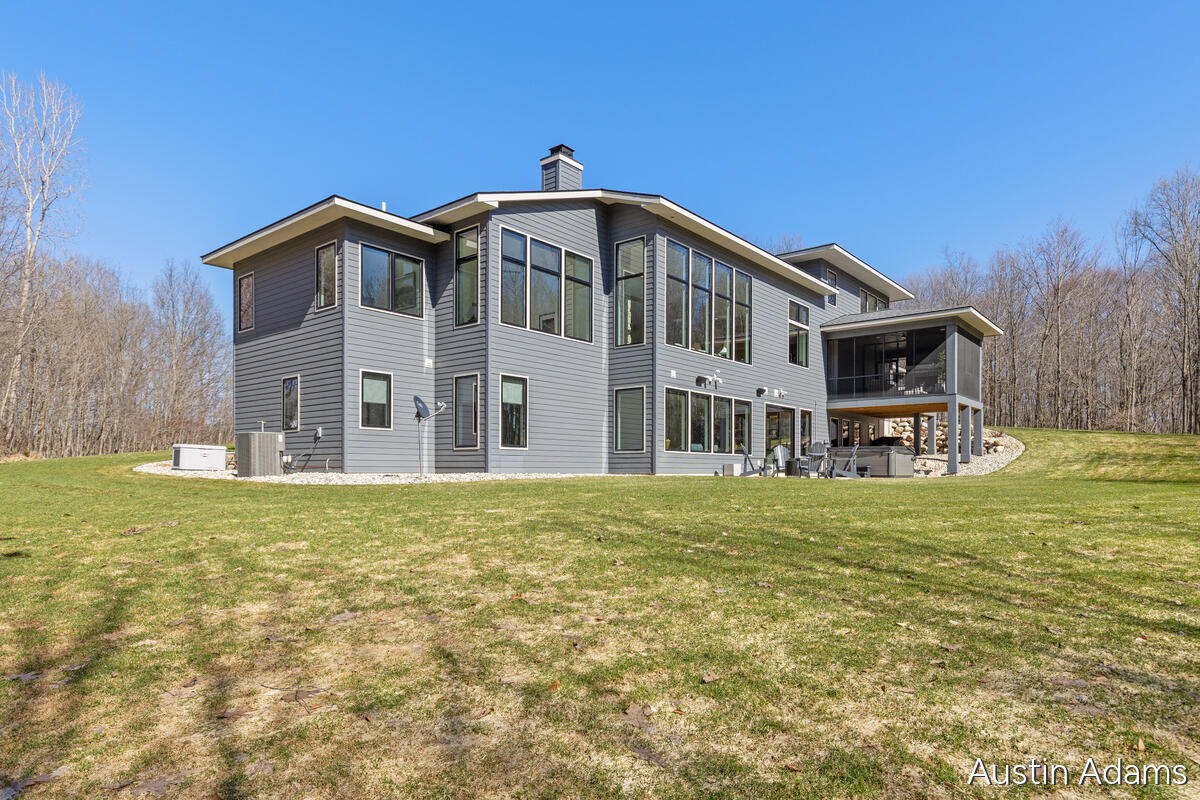 6880 Kilmer Drive SE Grand Rapids MI 49512