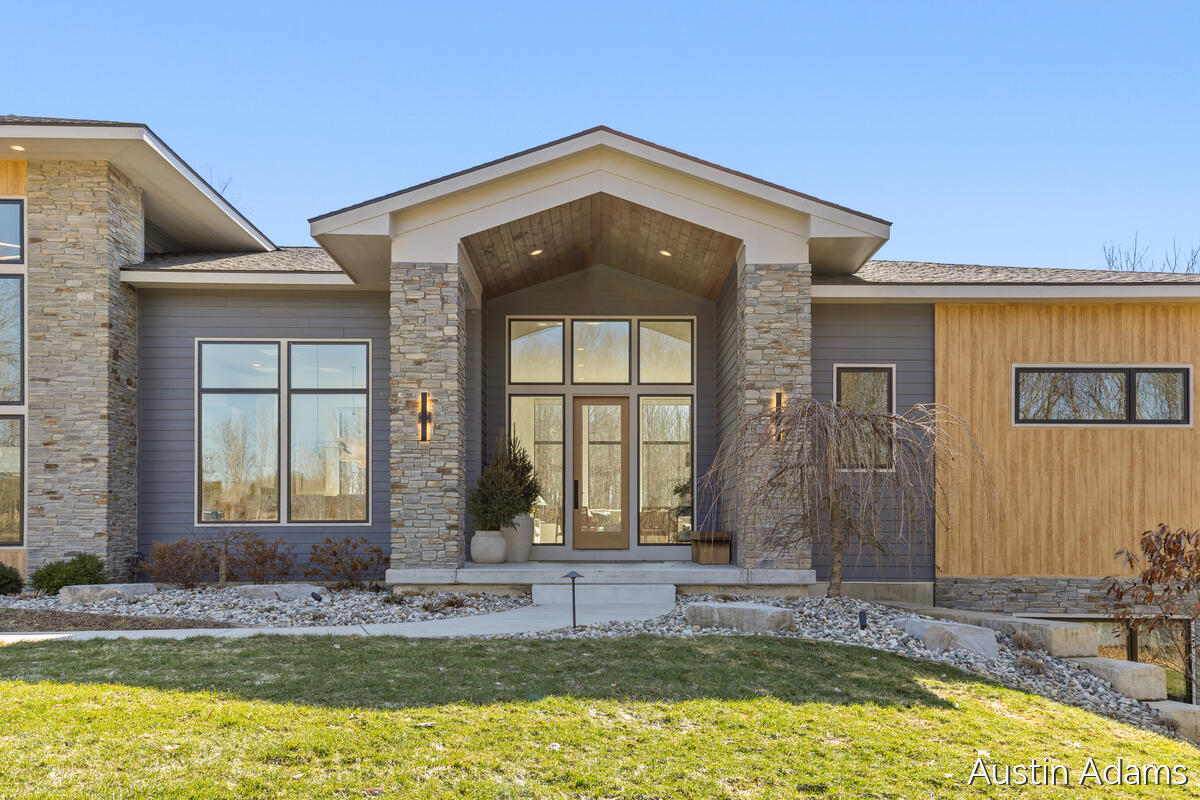 6880 Kilmer Drive SE Grand Rapids MI 49512