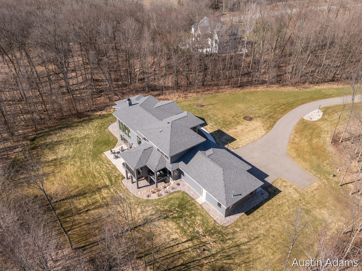 6880 Kilmer Drive SE Grand Rapids MI 49512