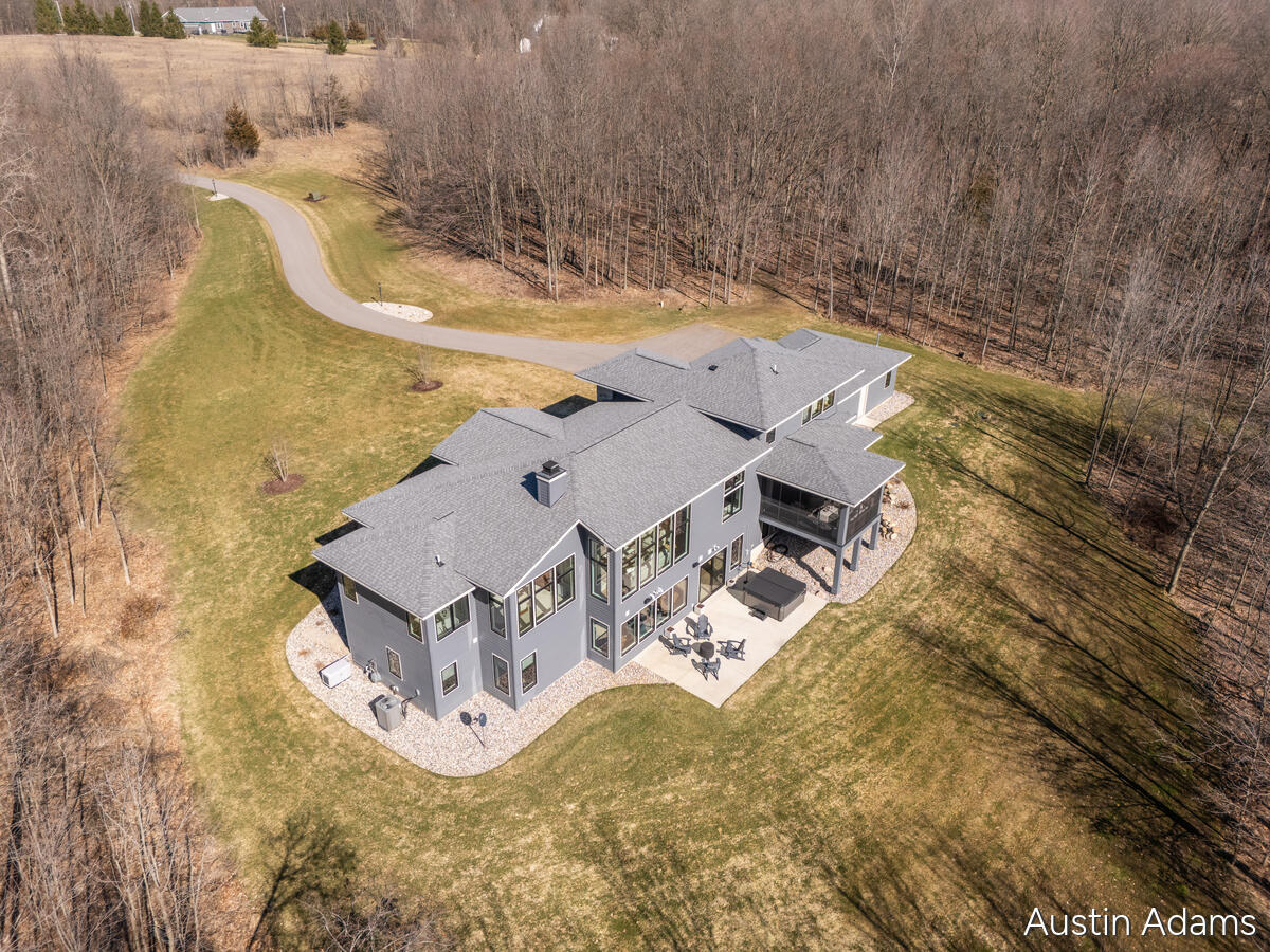 6880 Kilmer Drive SE Grand Rapids MI 49512