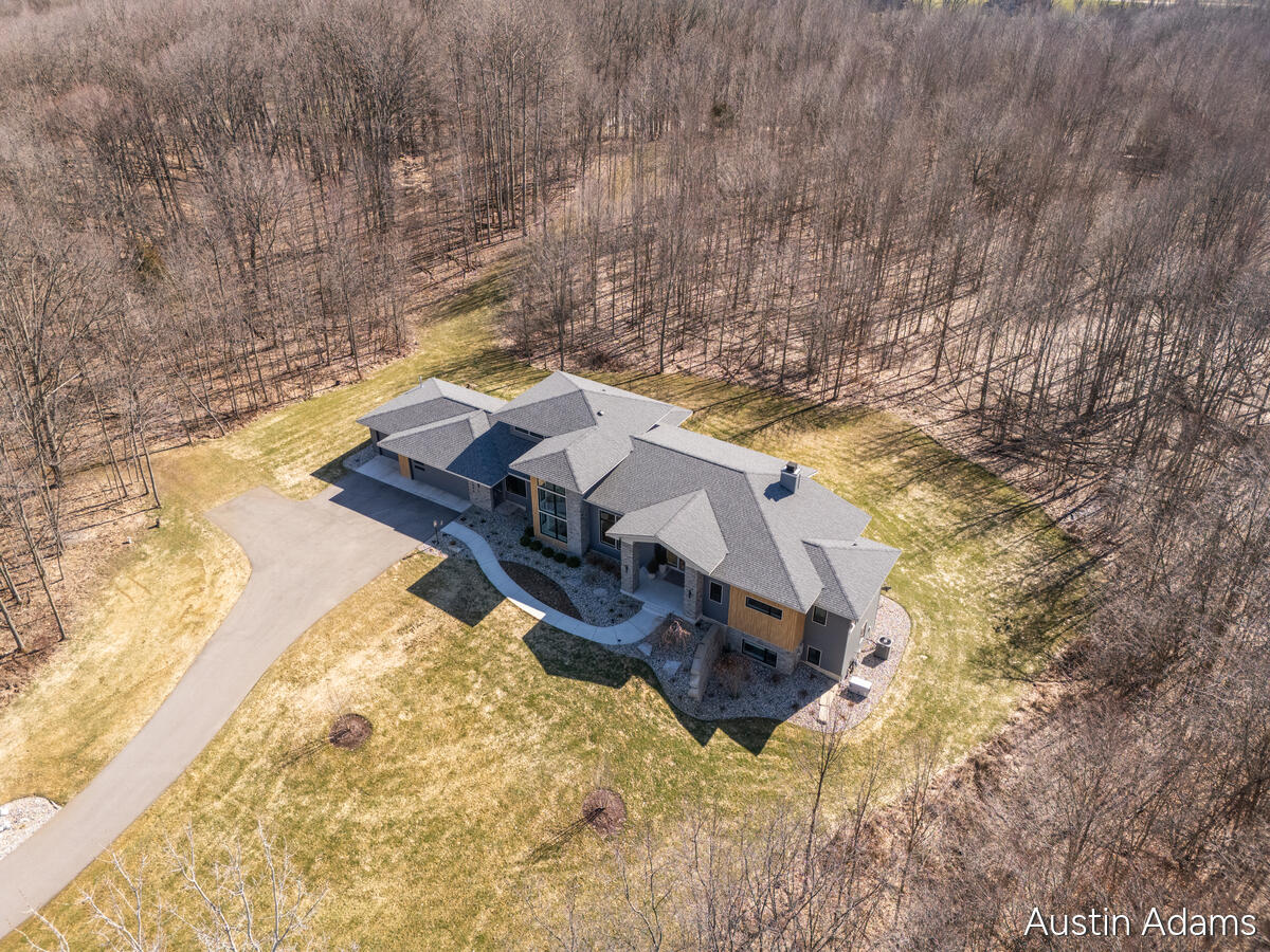 6880 Kilmer Drive SE Grand Rapids MI 49512