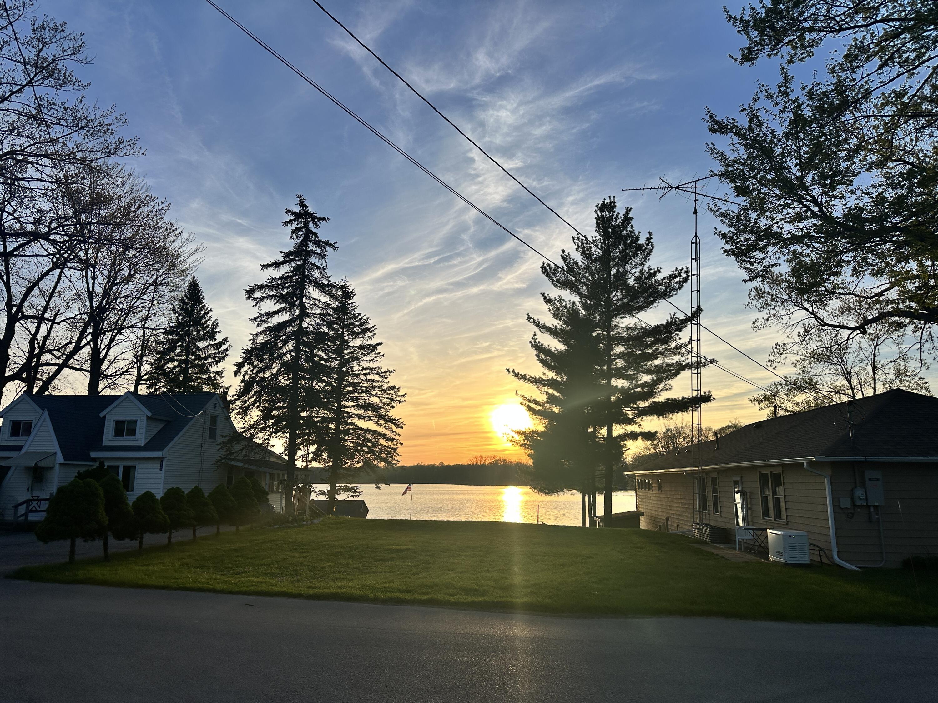 50330 Eastside Drive Dowagiac MI 49047