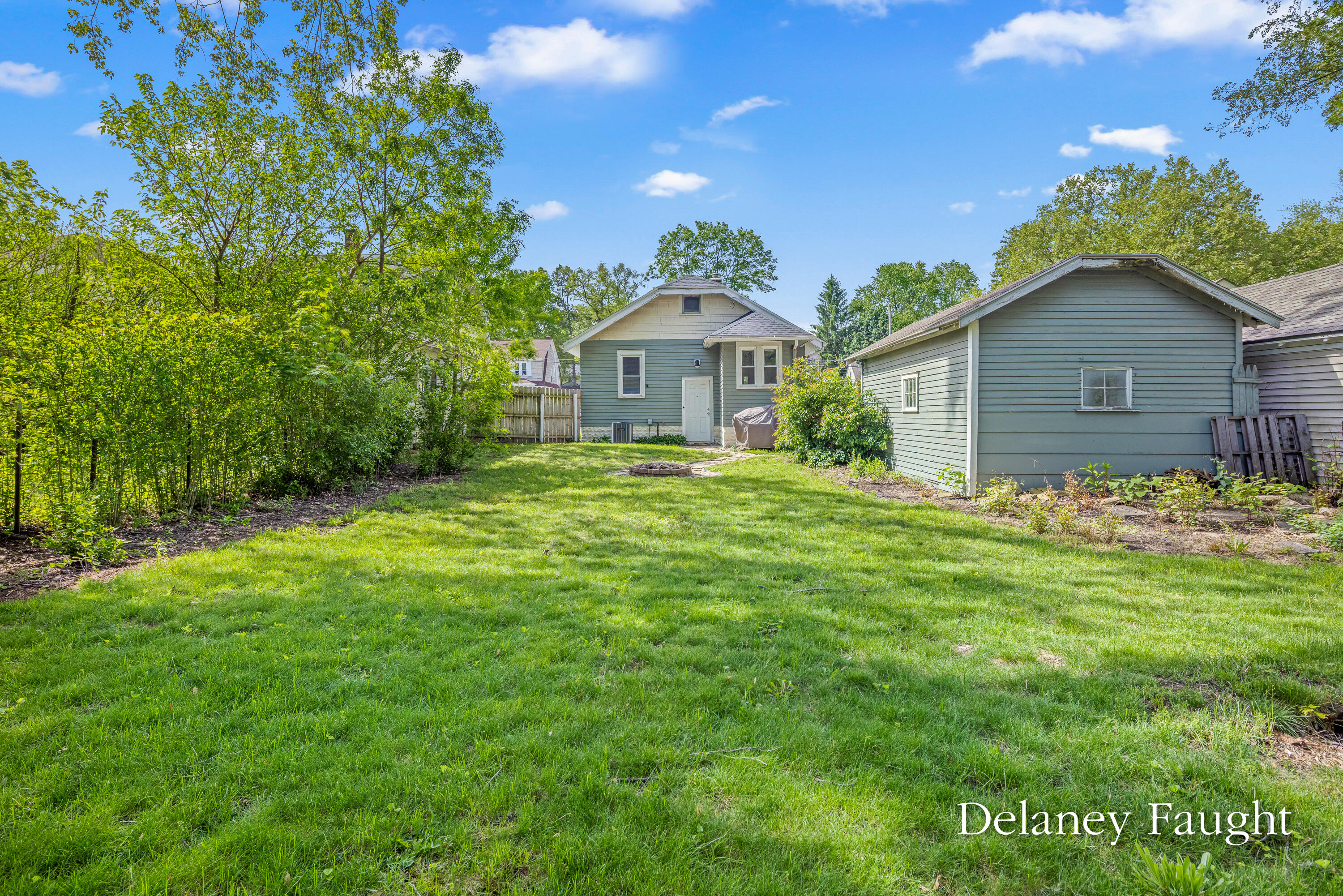 1365 Johnston Street SE Grand Rapids MI 49507