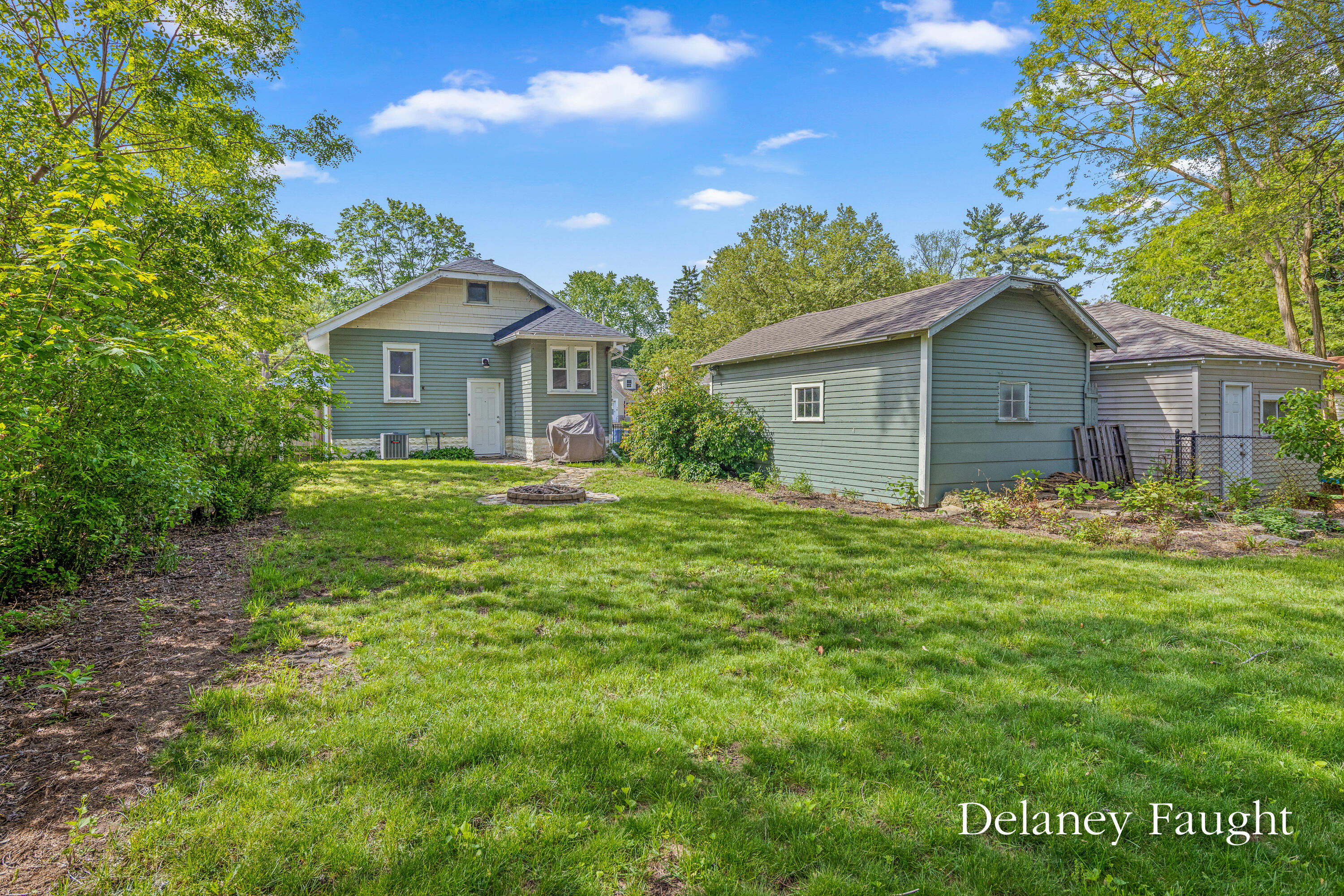 1365 Johnston Street SE Grand Rapids MI 49507