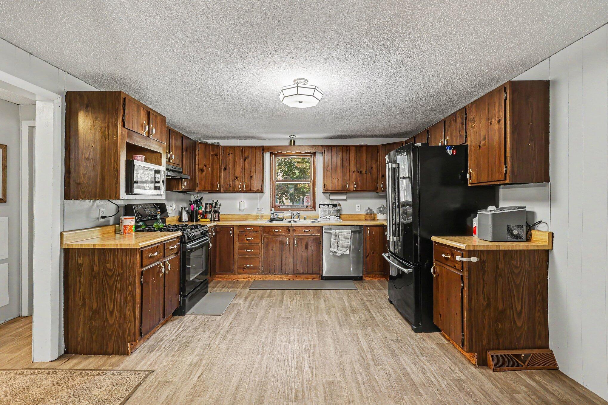 263 N Sheridan Road Muskegon MI 49442
