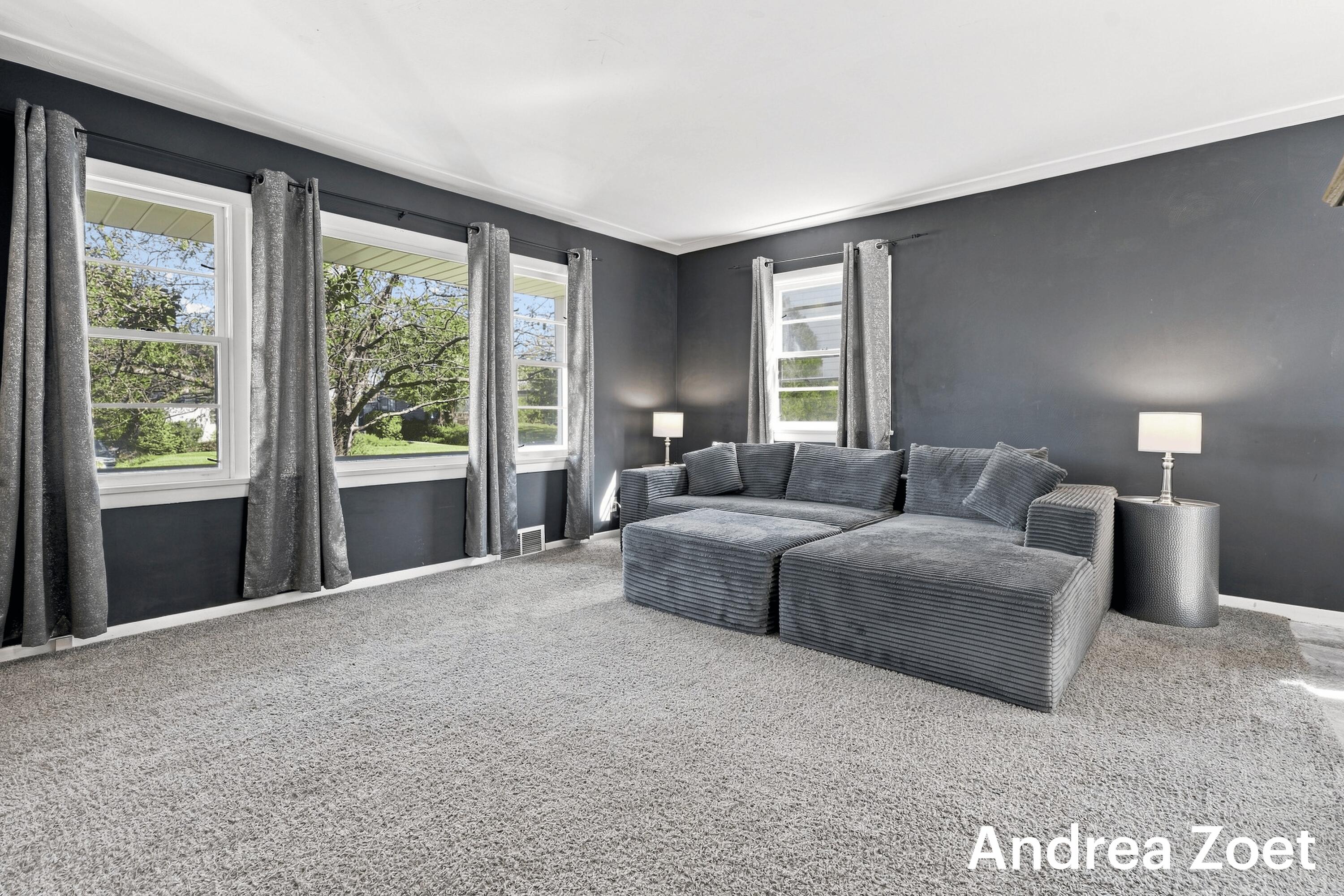 1044 Lockridge Drive NE Grand Rapids MI 49505