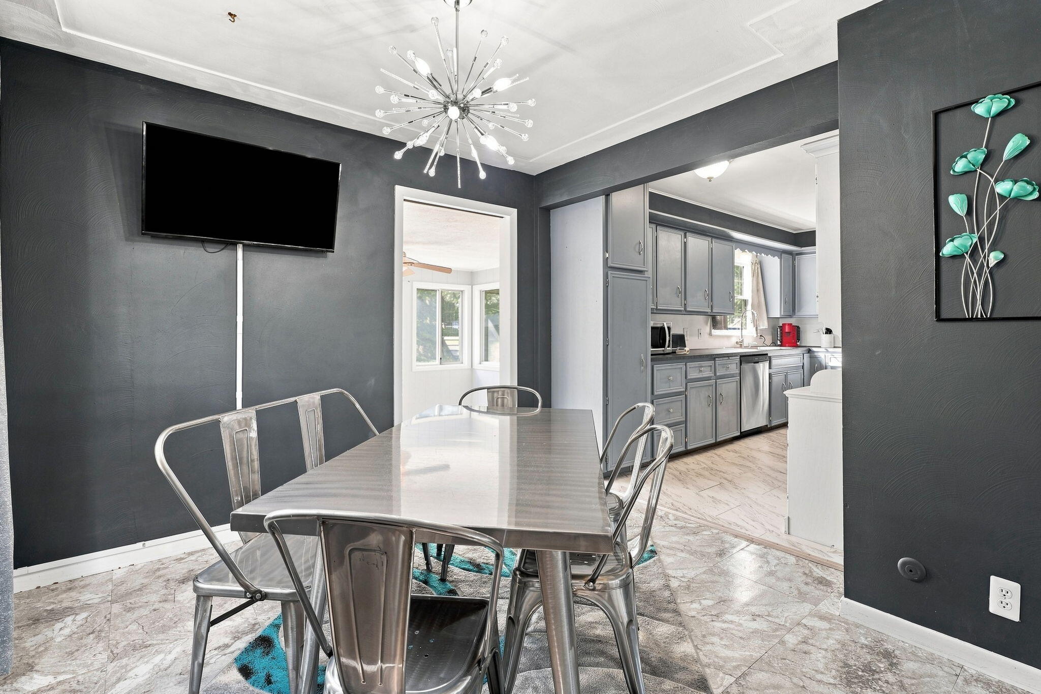 1044 Lockridge Drive NE Grand Rapids MI 49505
