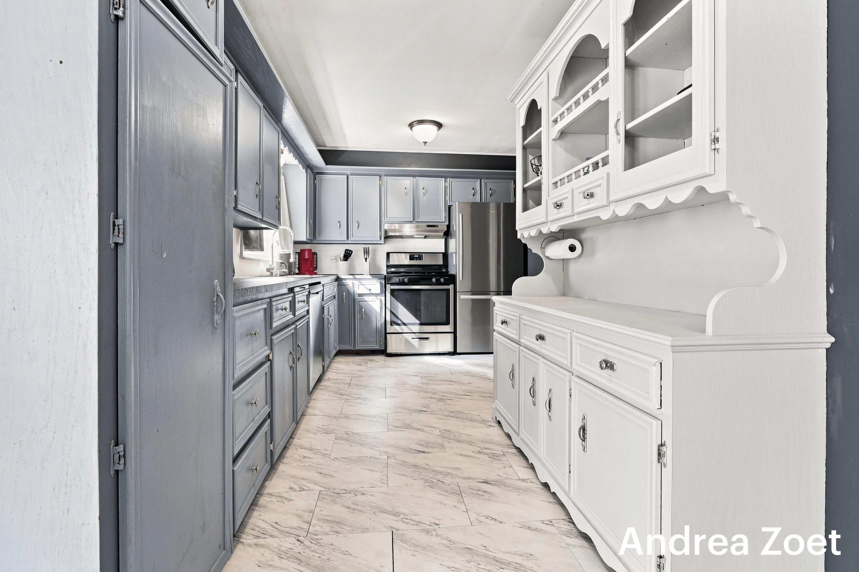 1044 Lockridge Drive NE Grand Rapids MI 49505