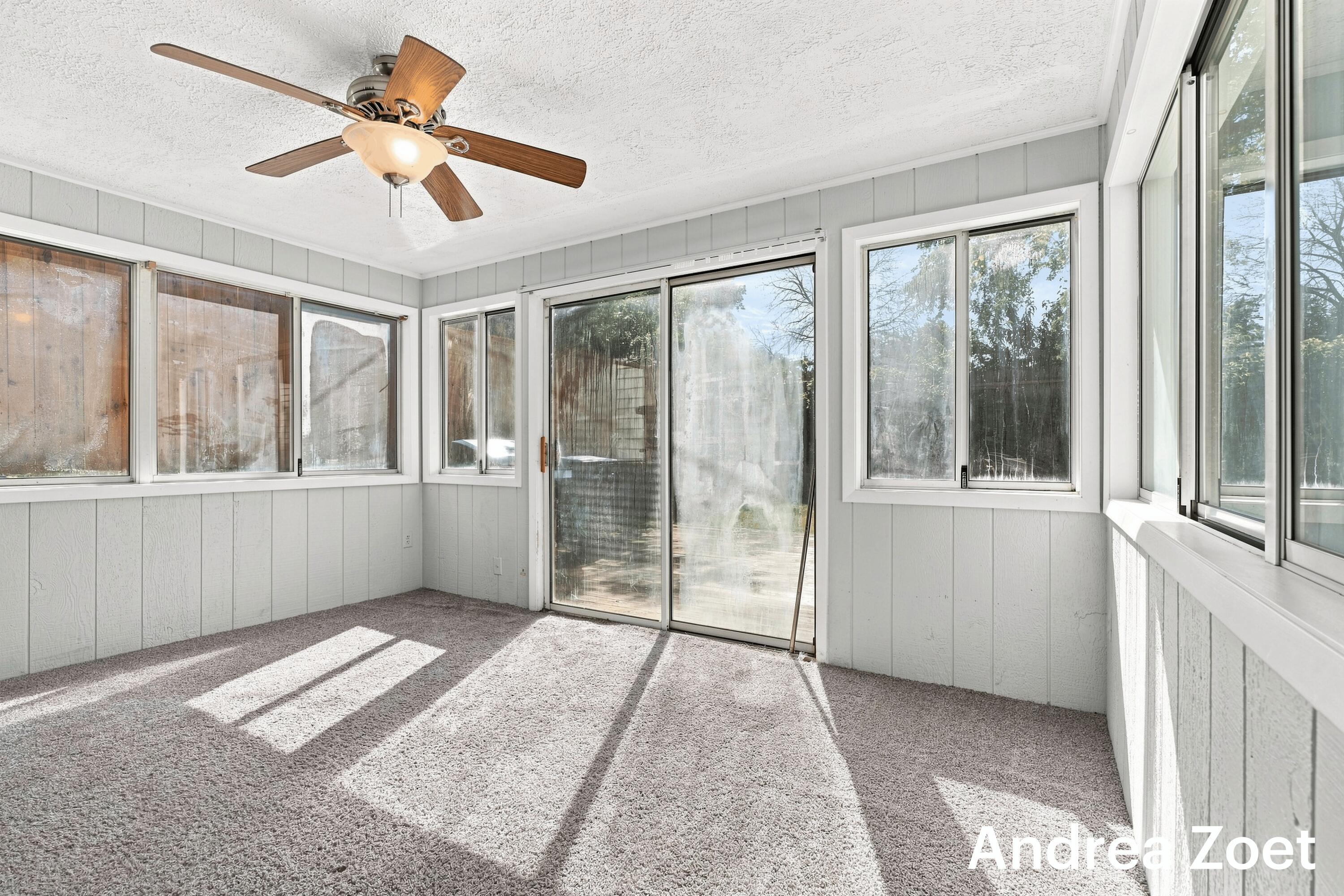 1044 Lockridge Drive NE Grand Rapids MI 49505