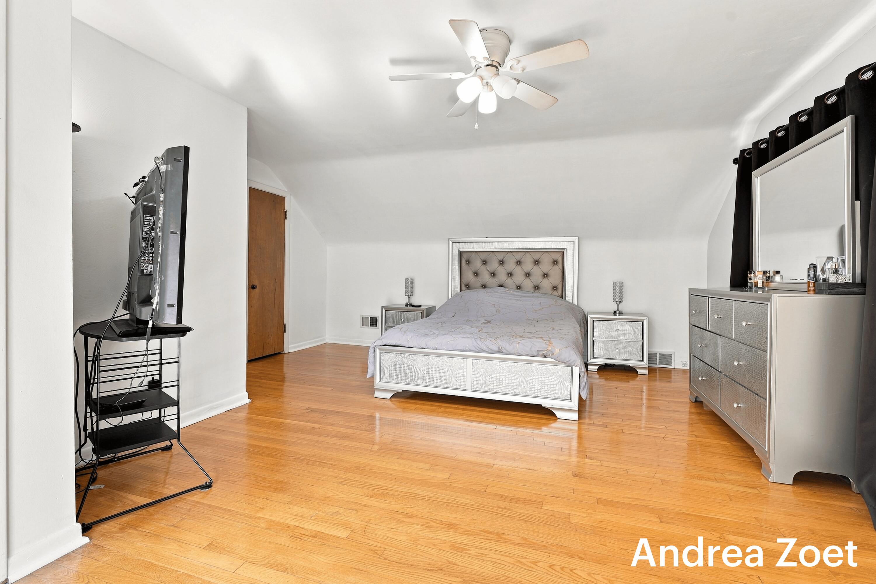 1044 Lockridge Drive NE Grand Rapids MI 49505