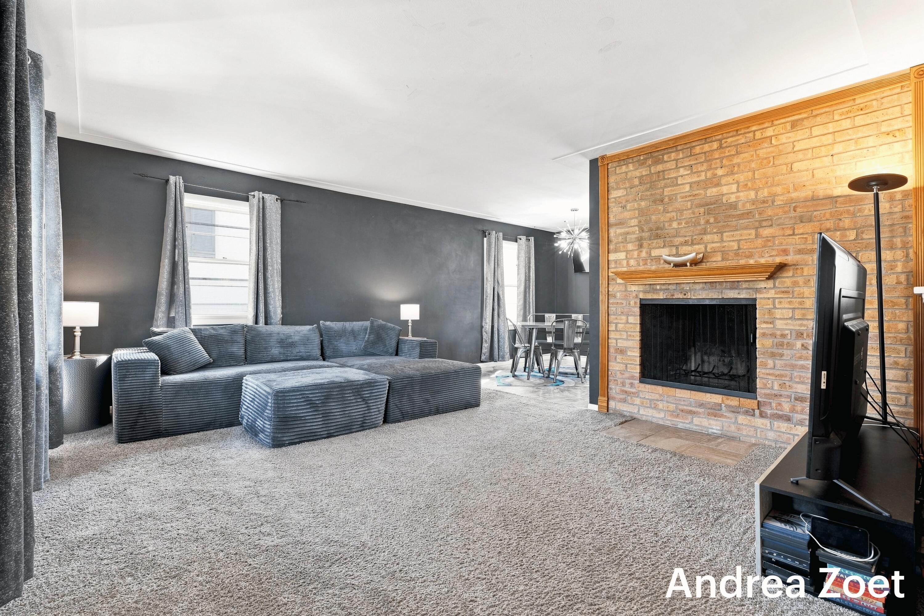 1044 Lockridge Drive NE Grand Rapids MI 49505