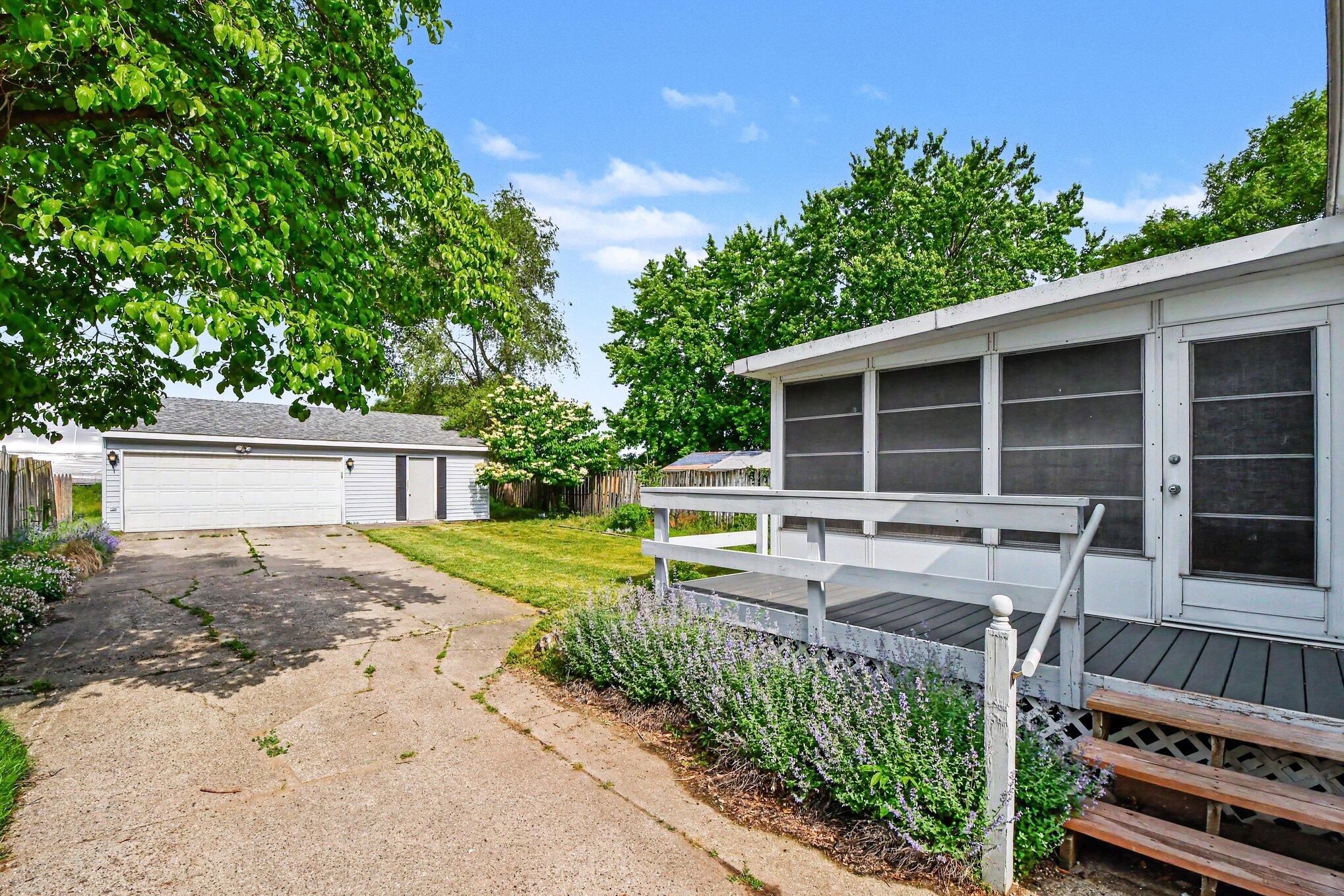 2909 Union Avenue SE Grand Rapids MI 49548