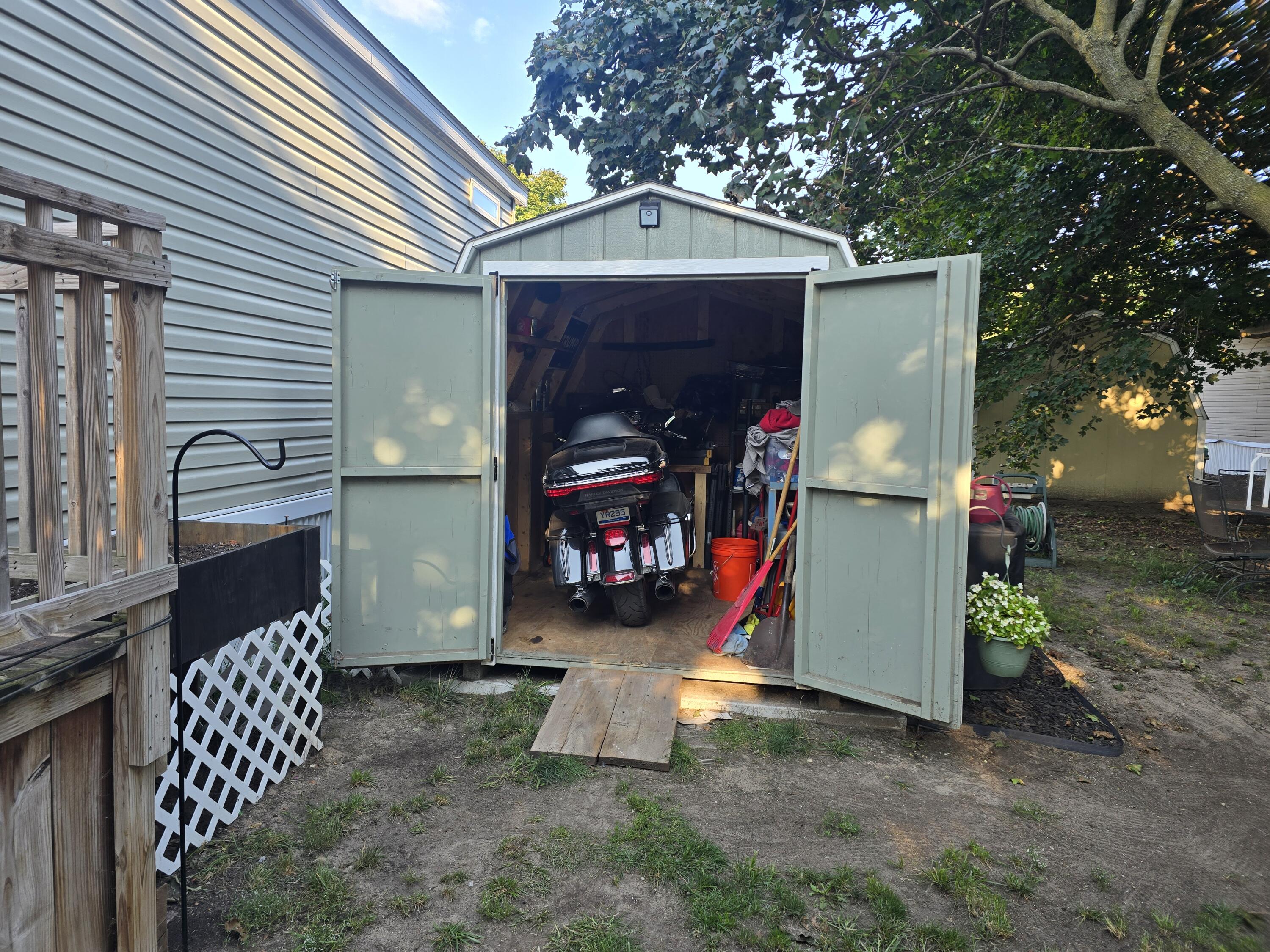 2054 Ironwood E Court Muskegon MI 49442