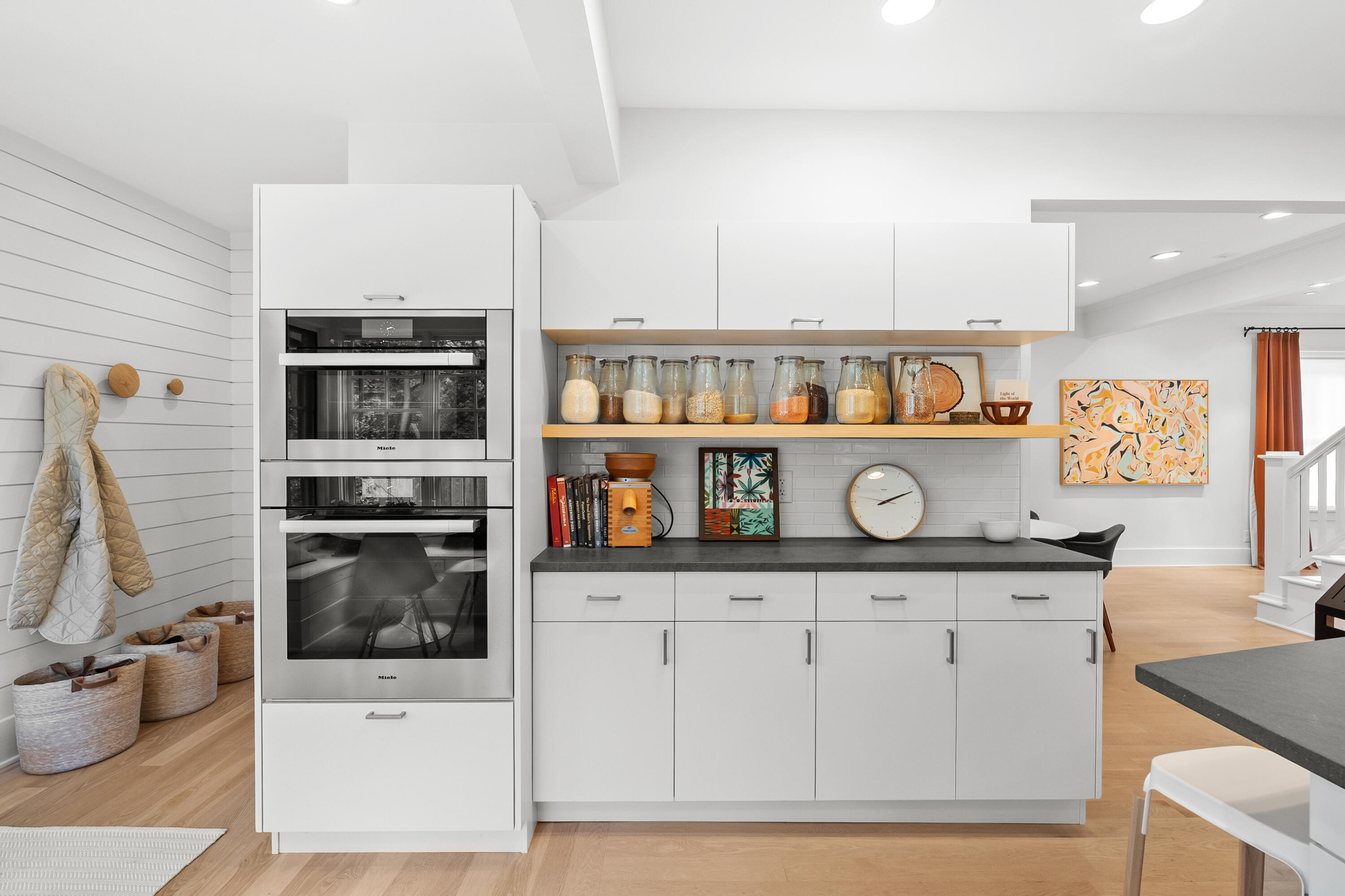 1587 S Spruce Drive Kalamazoo MI 49008