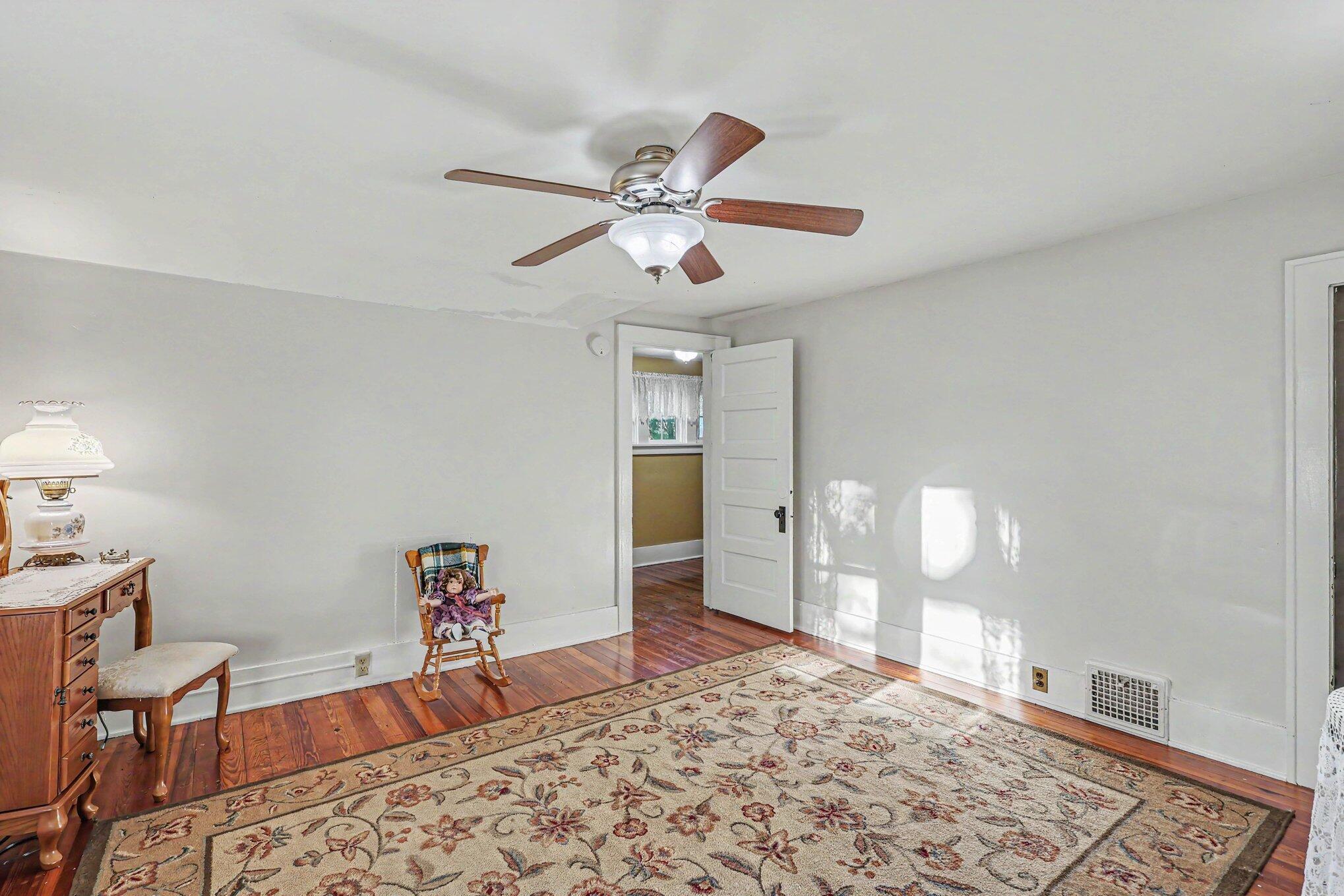 1130 Ireland Avenue Muskegon MI 49441