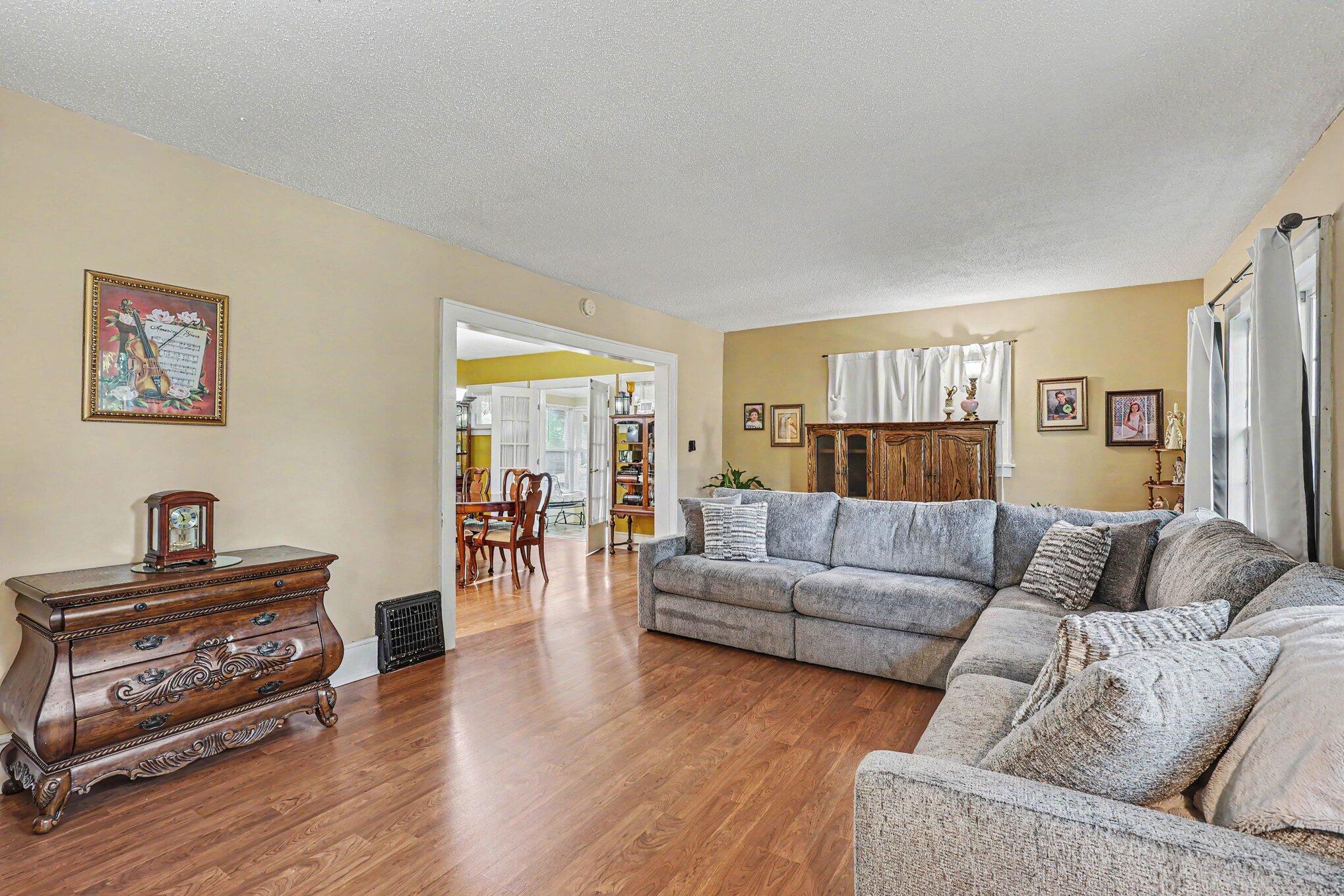 1130 Ireland Avenue Muskegon MI 49441
