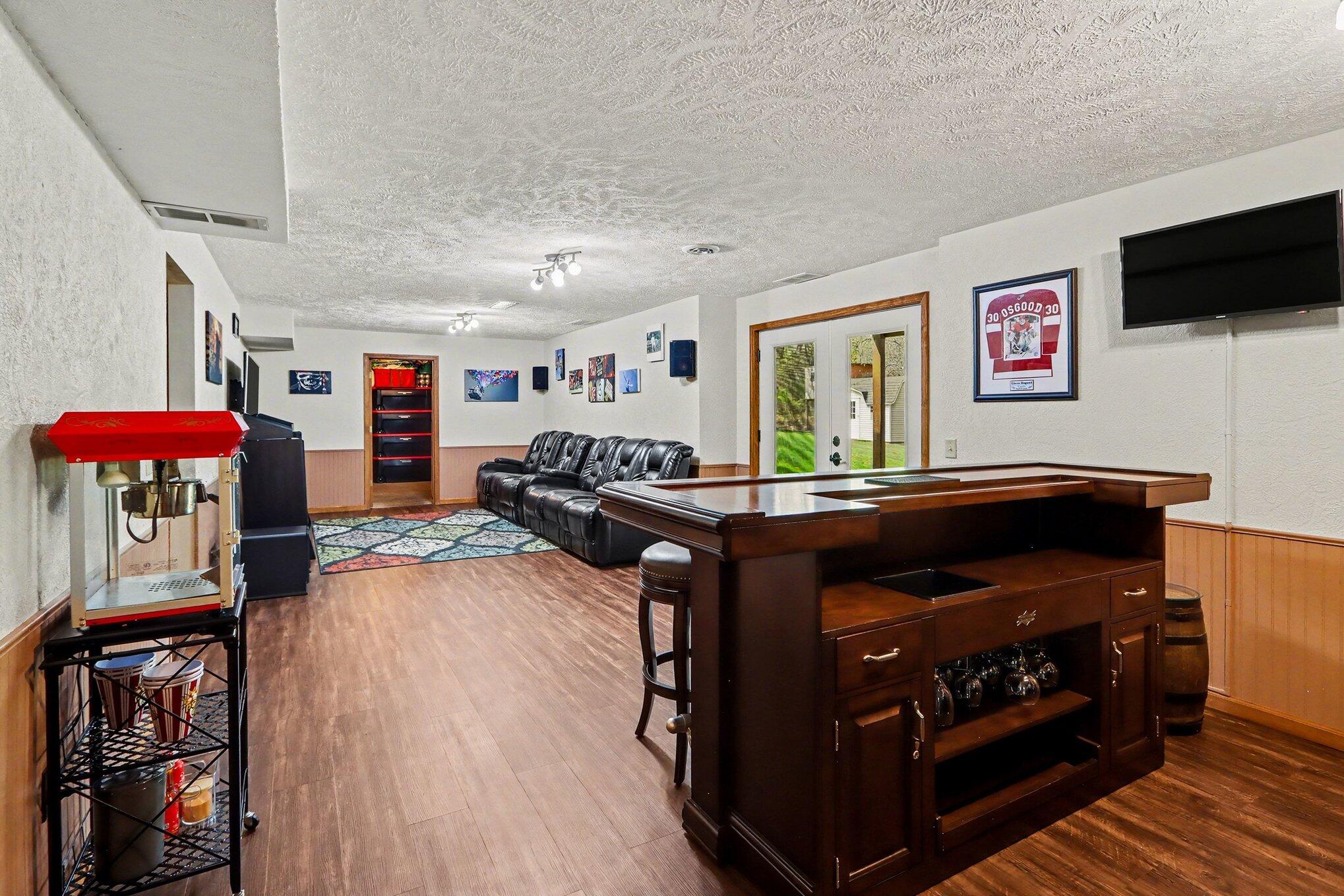 2828 W F Avenue Kalamazoo MI 49009