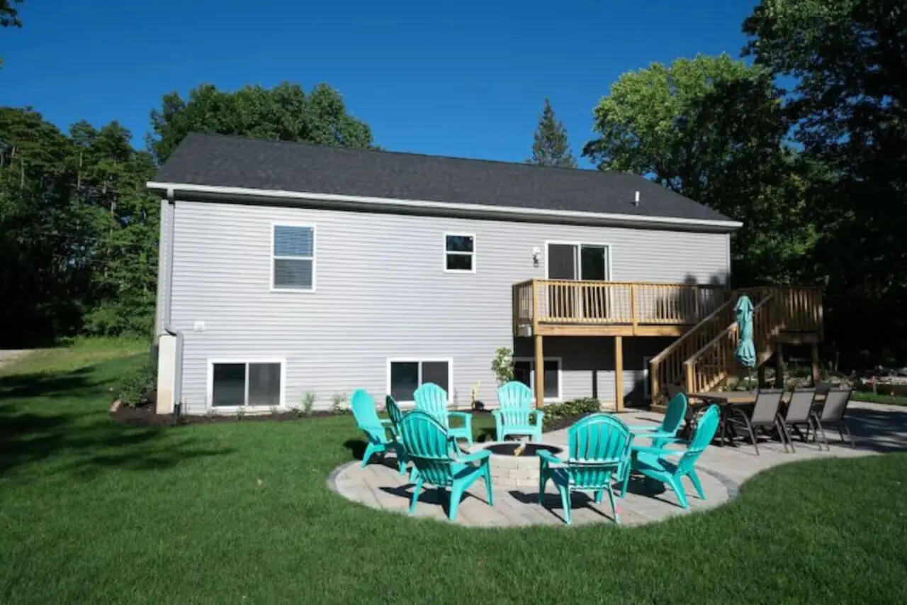 70 Euclid Street South Haven MI 49090