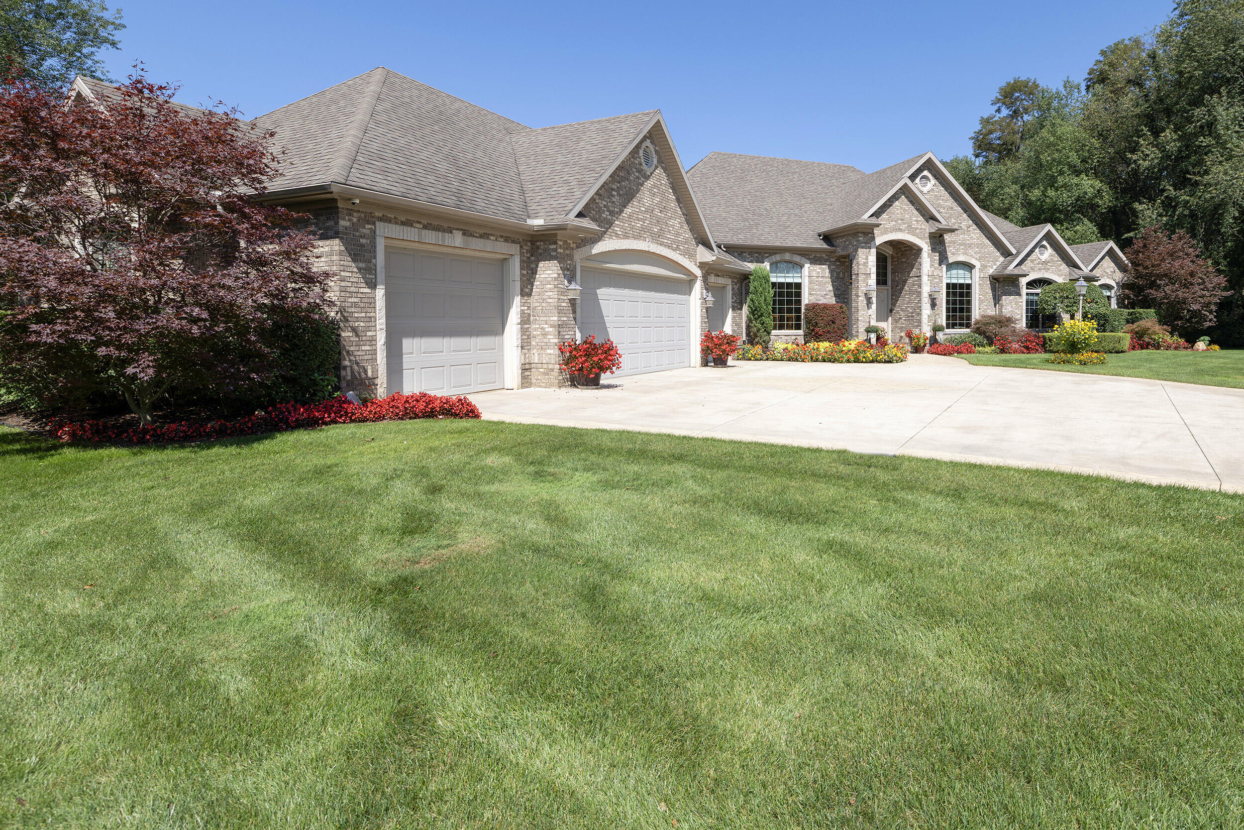 33117 Lake Forest Court Niles MI 49120