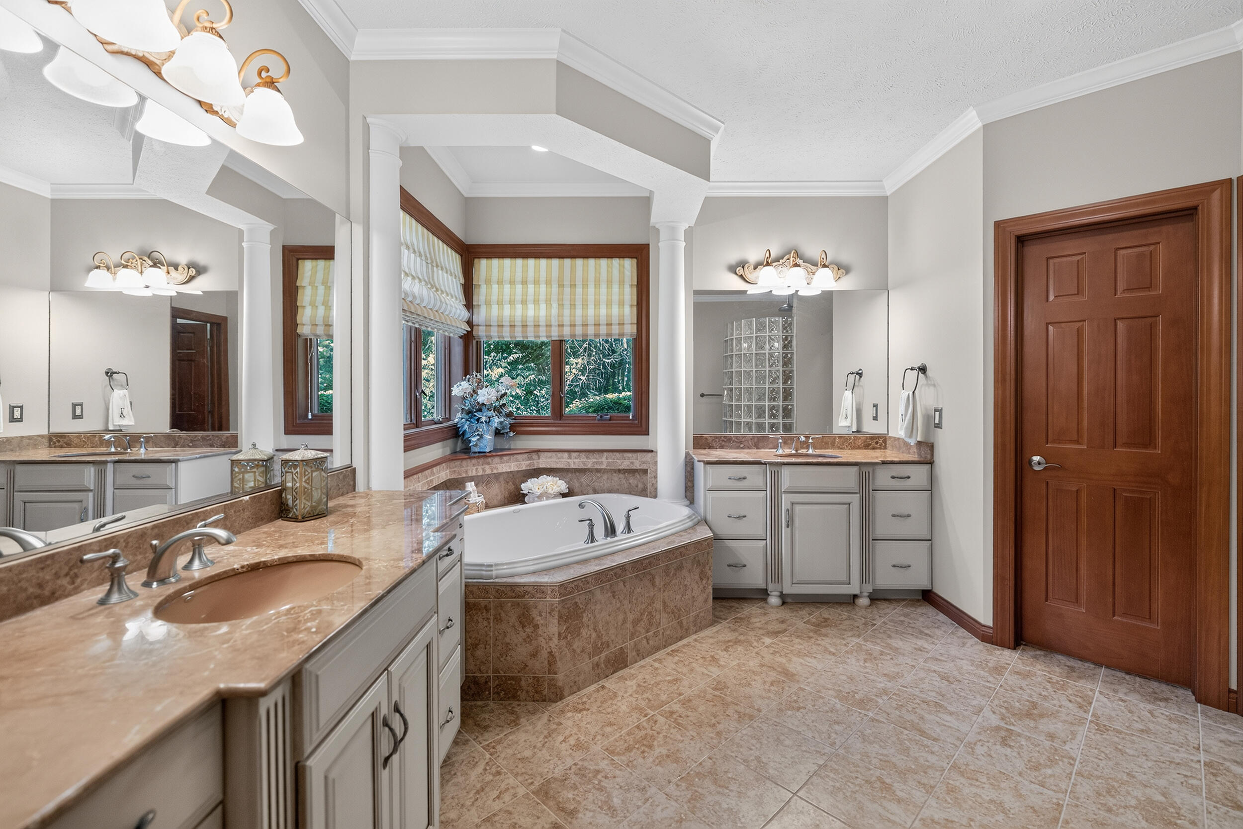 33117 Lake Forest Court Niles MI 49120