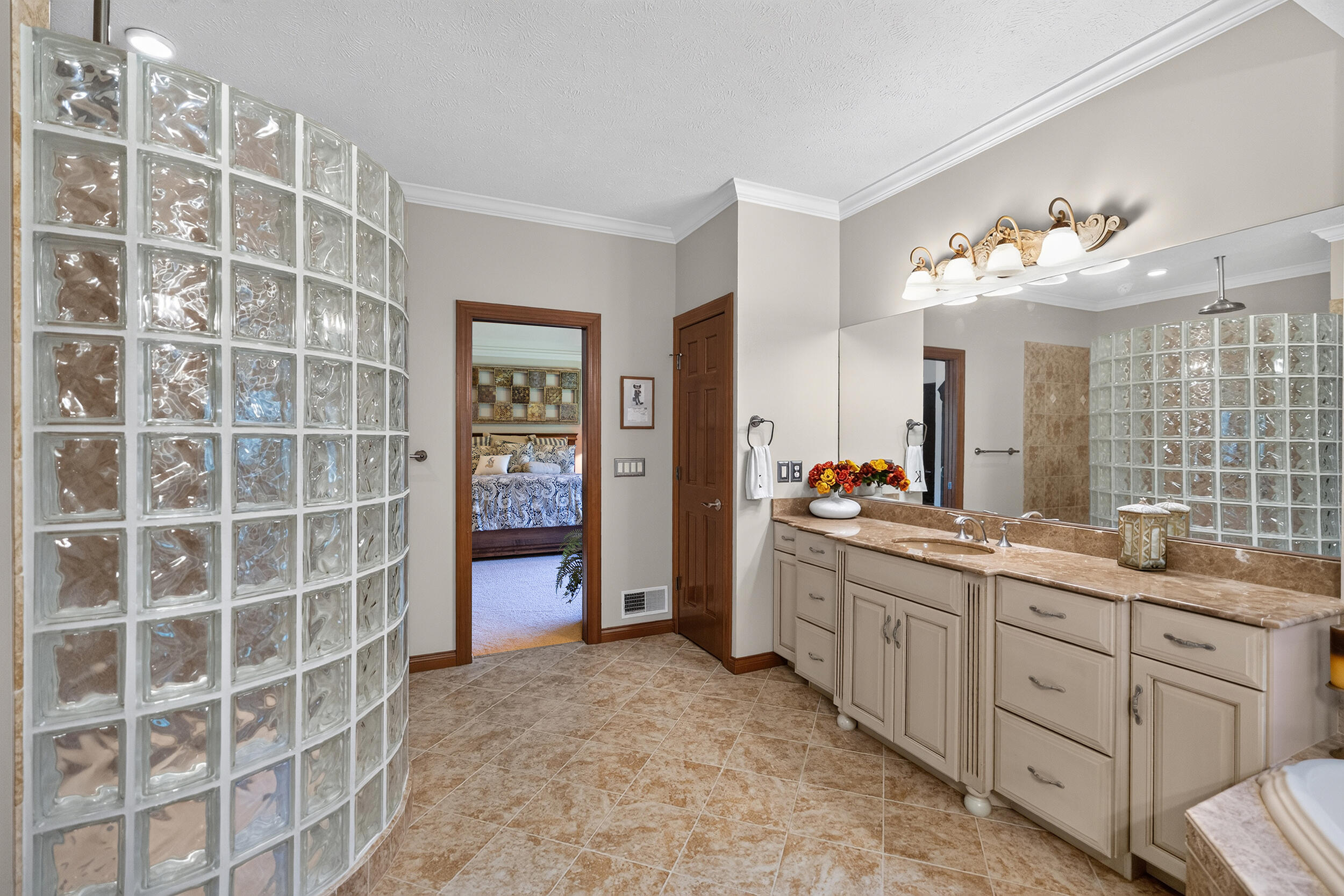 33117 Lake Forest Court Niles MI 49120