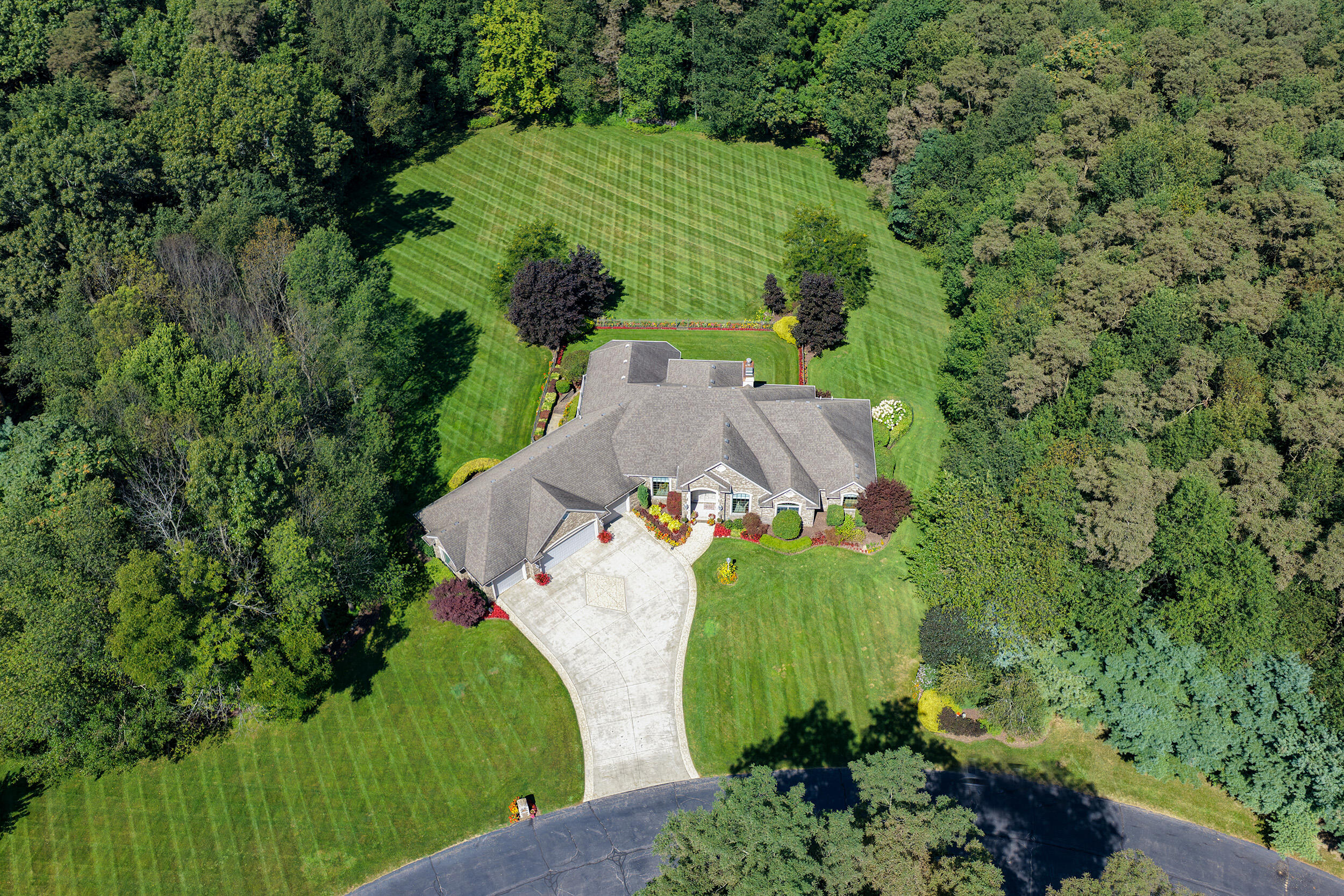 33117 Lake Forest Court Niles MI 49120