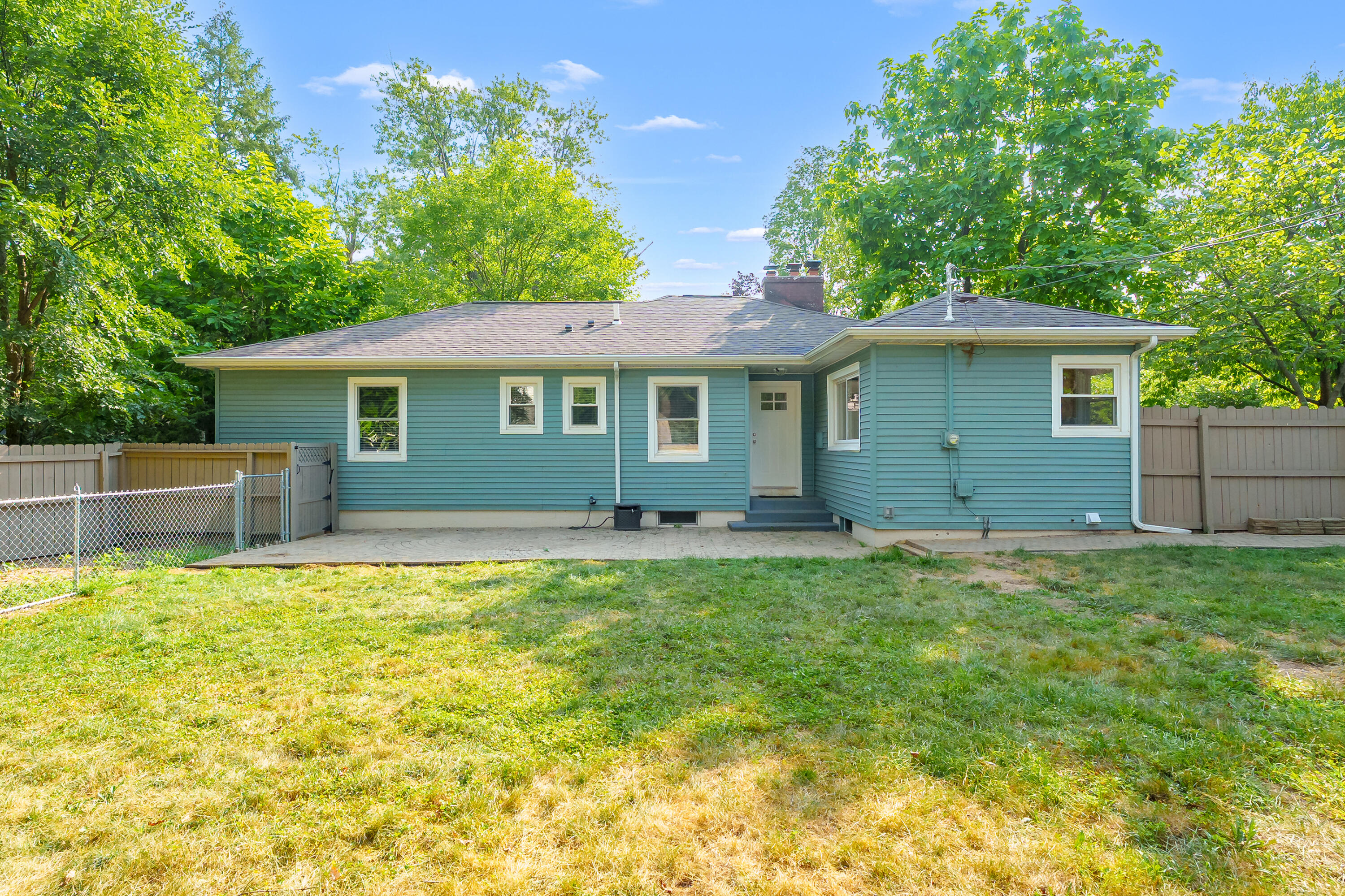1028 Ferndale Avenue Kalamazoo MI 49001