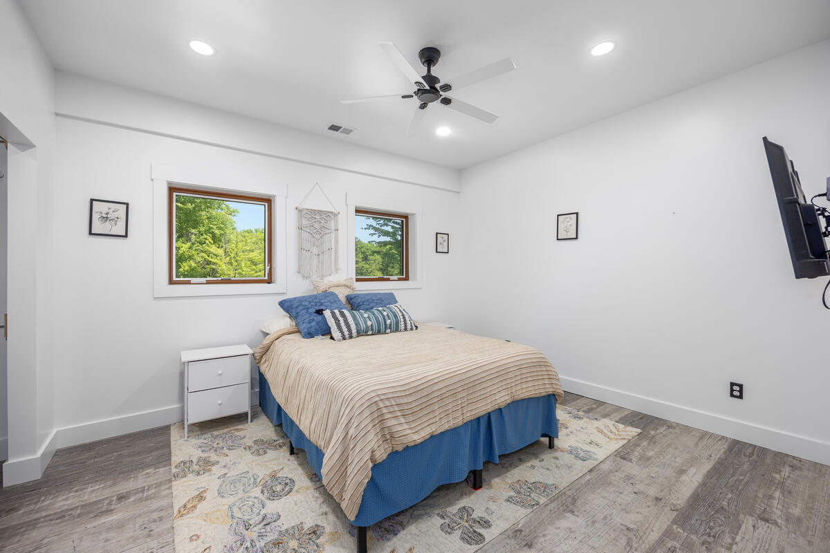 9555 Kath Court NE Rockford MI 49341