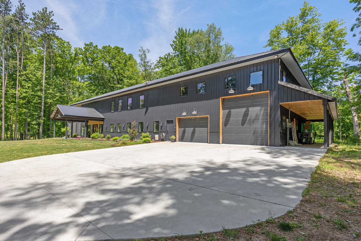 9555 Kath Court NE Rockford MI 49341