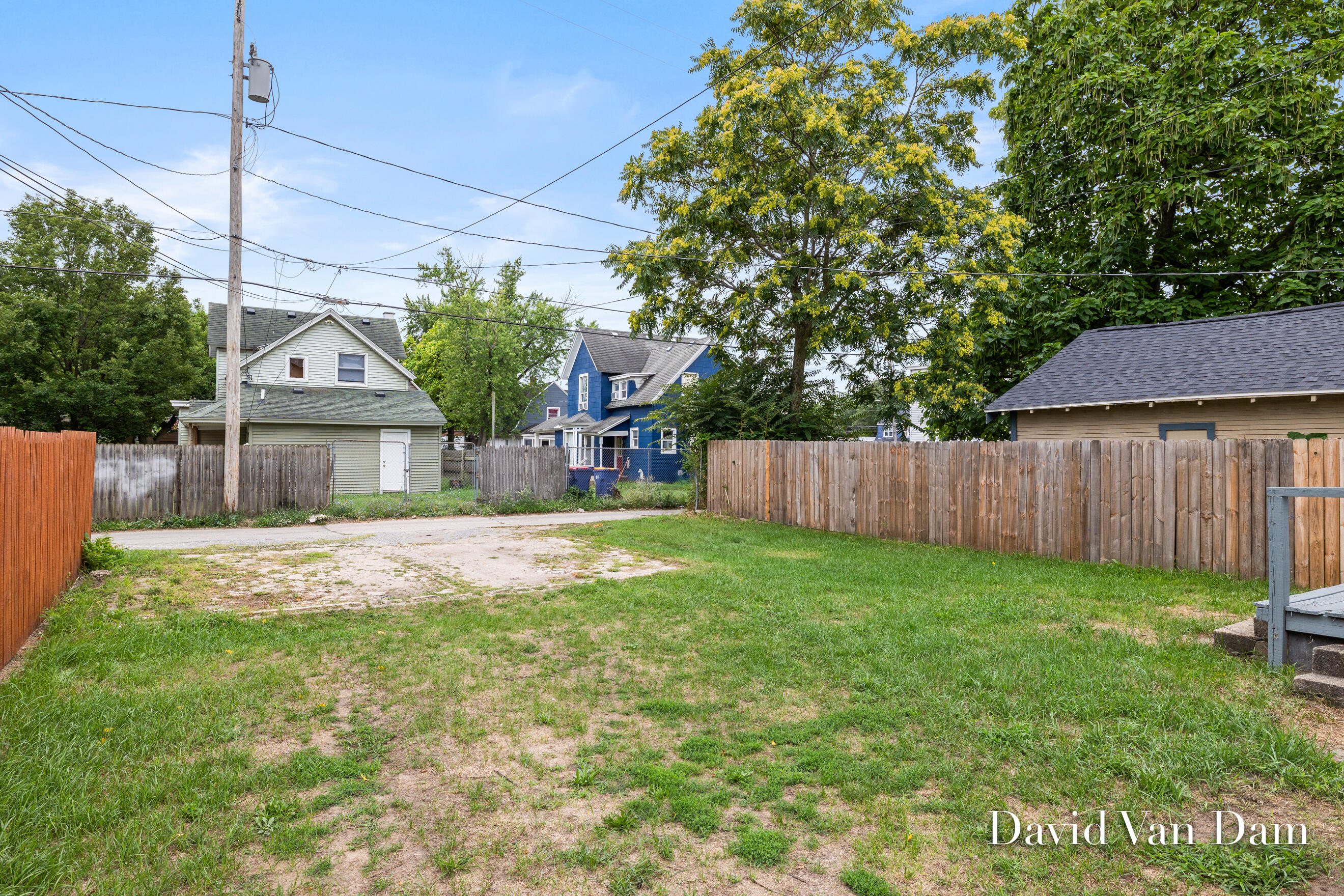 140 Stewart Street SW Grand Rapids MI 49507