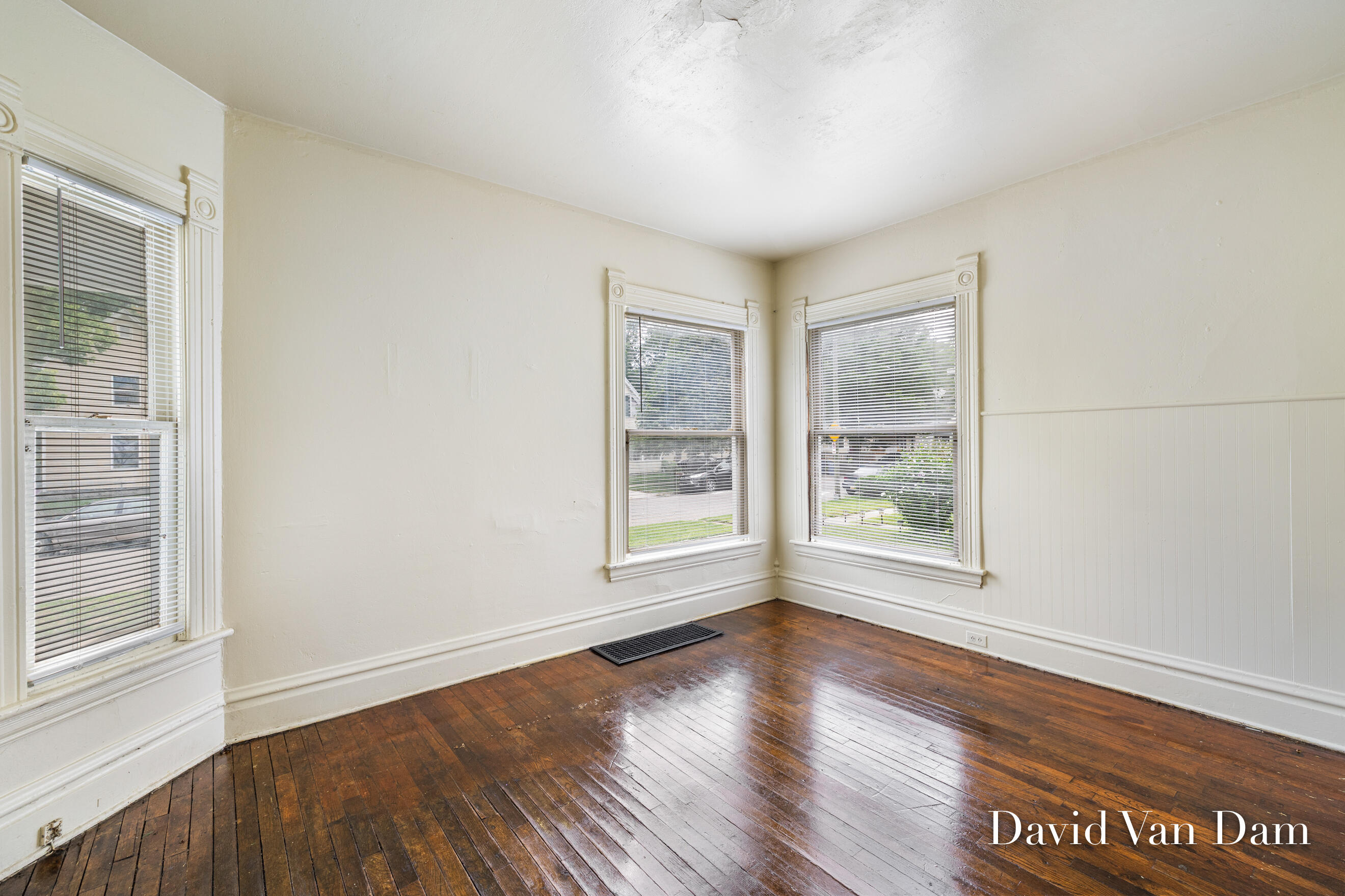 140 Stewart Street SW Grand Rapids MI 49507