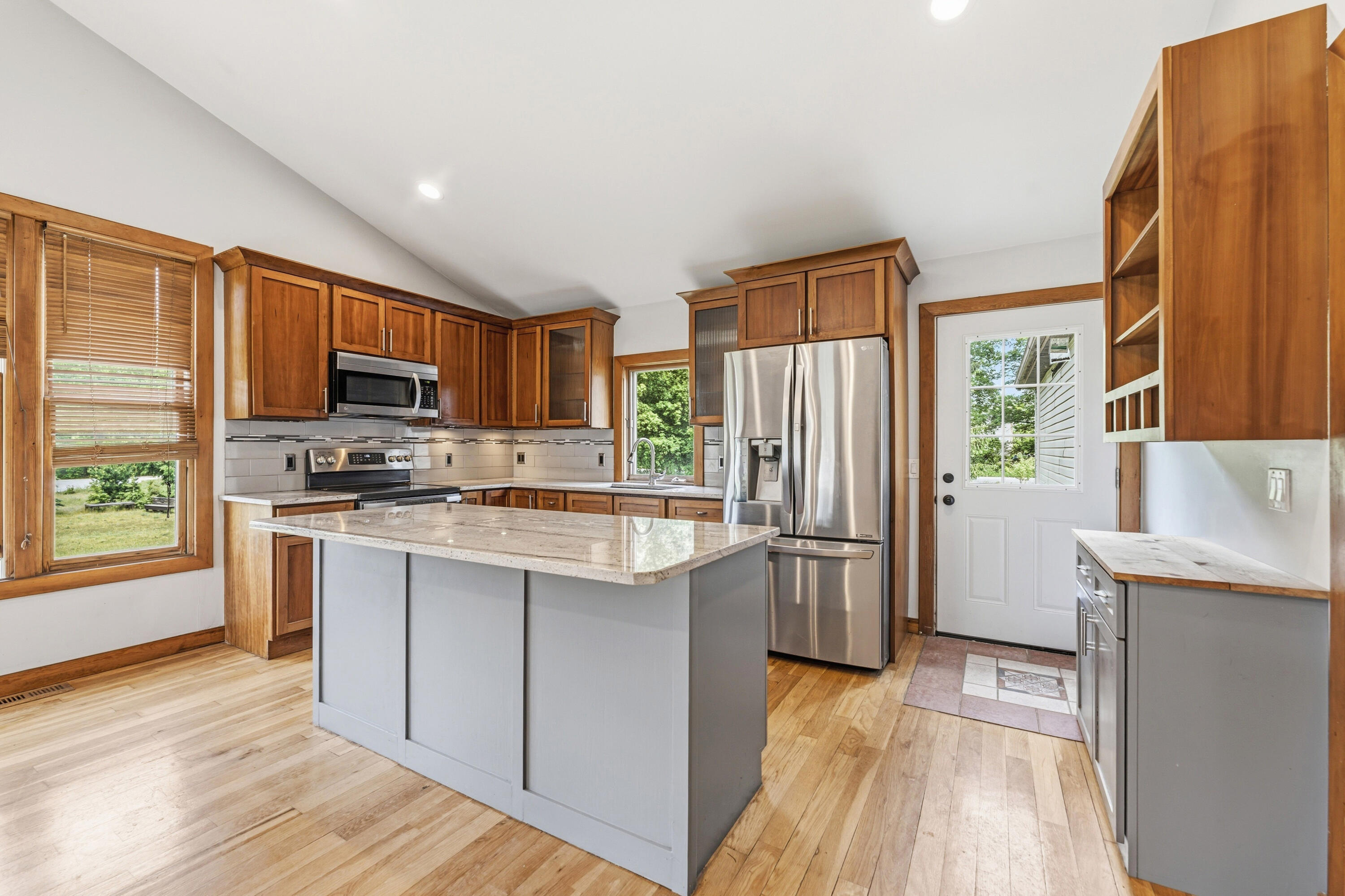 2995 65th Street Fennville MI 49408