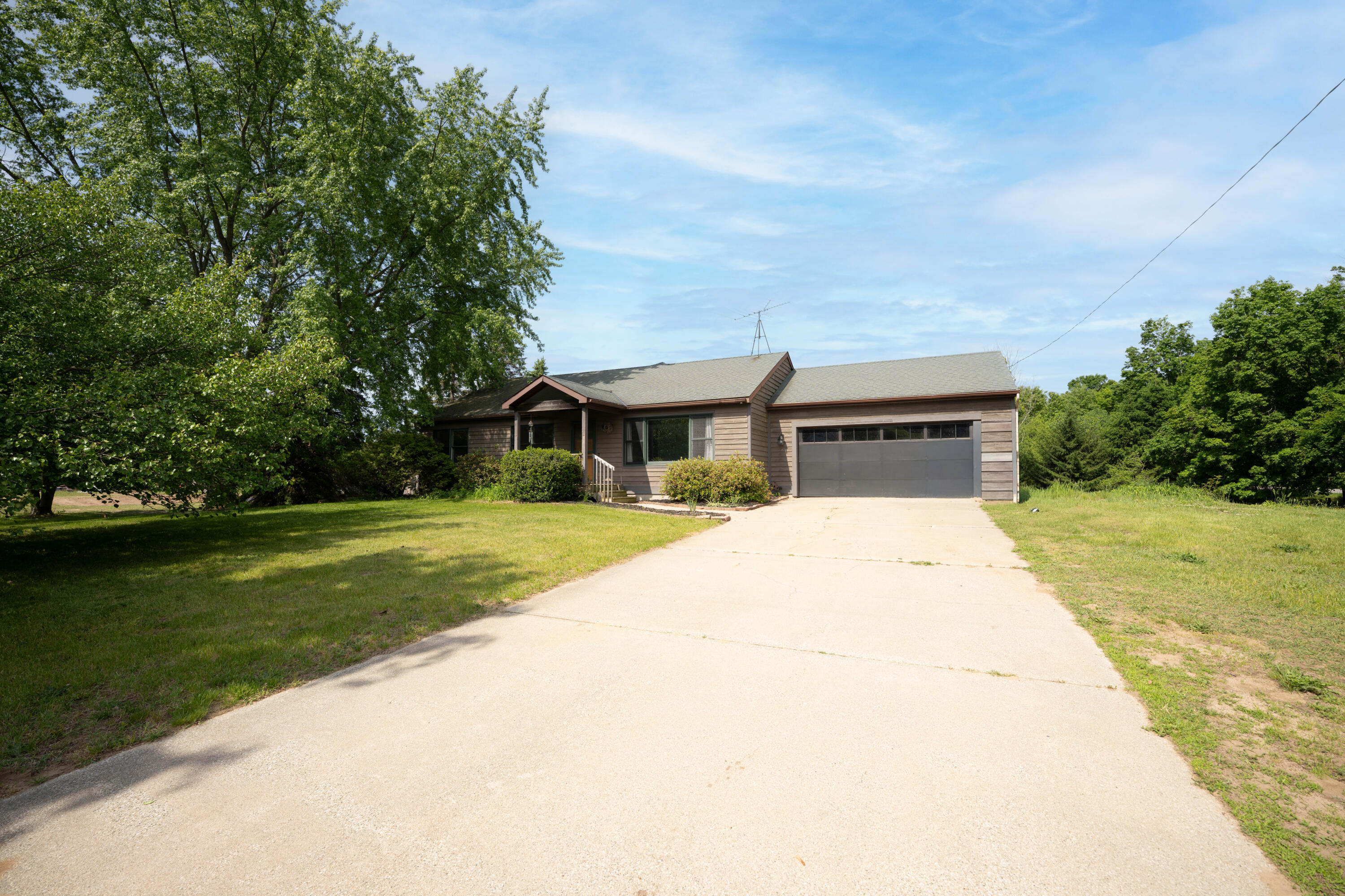 2995 65th Street Fennville MI 49408