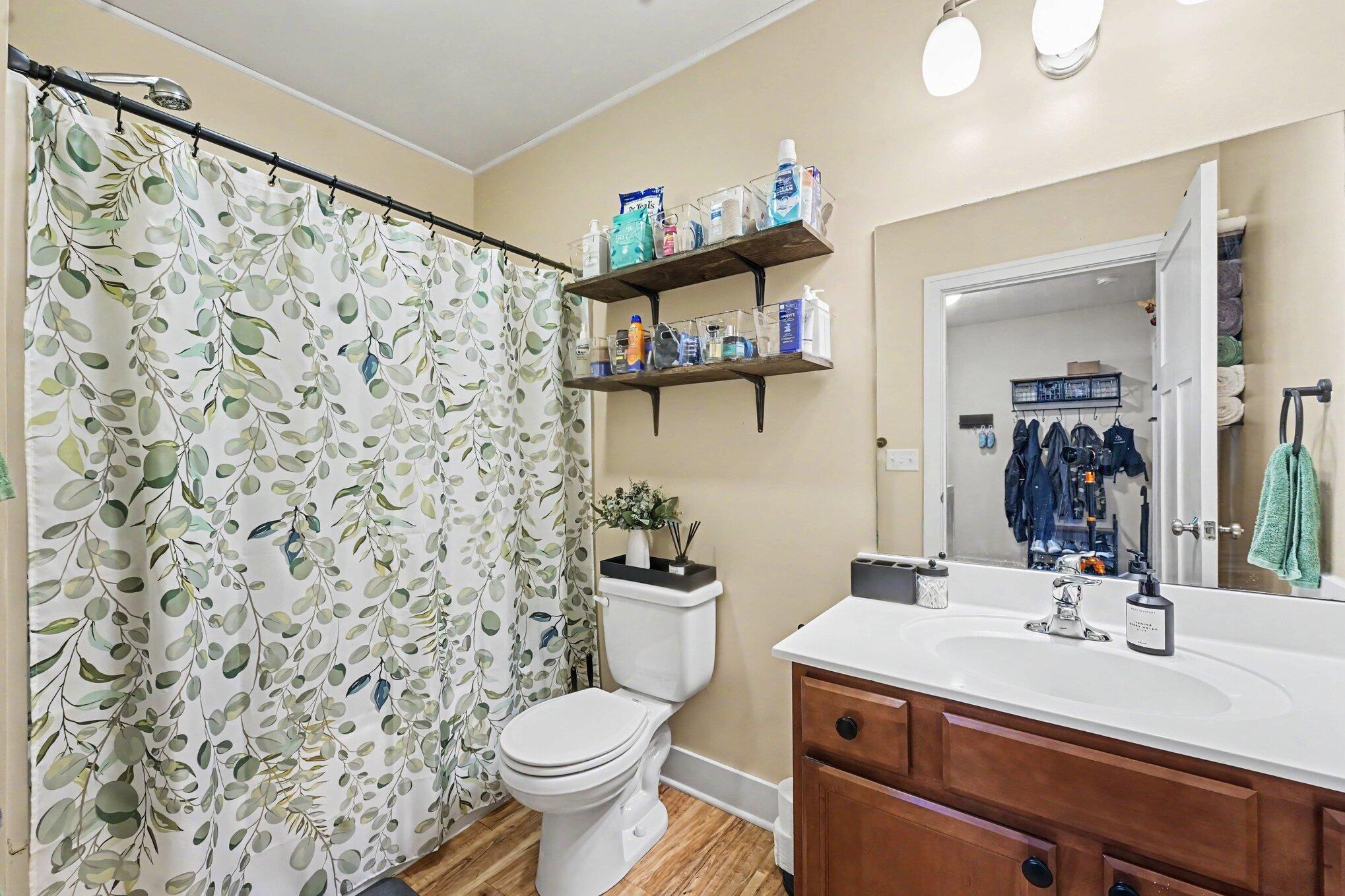 1250 Ford Avenue NE Grand Rapids MI 49505