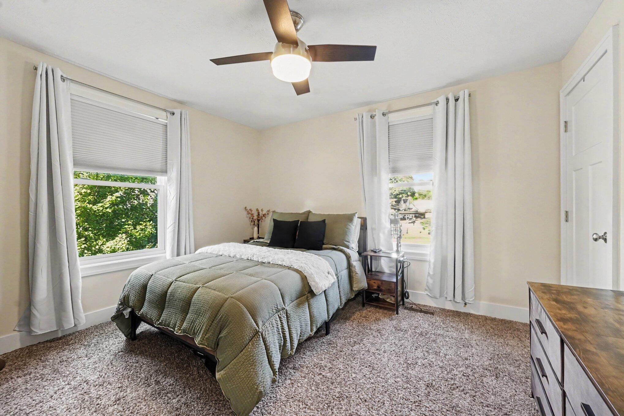 1250 Ford Avenue NE Grand Rapids MI 49505
