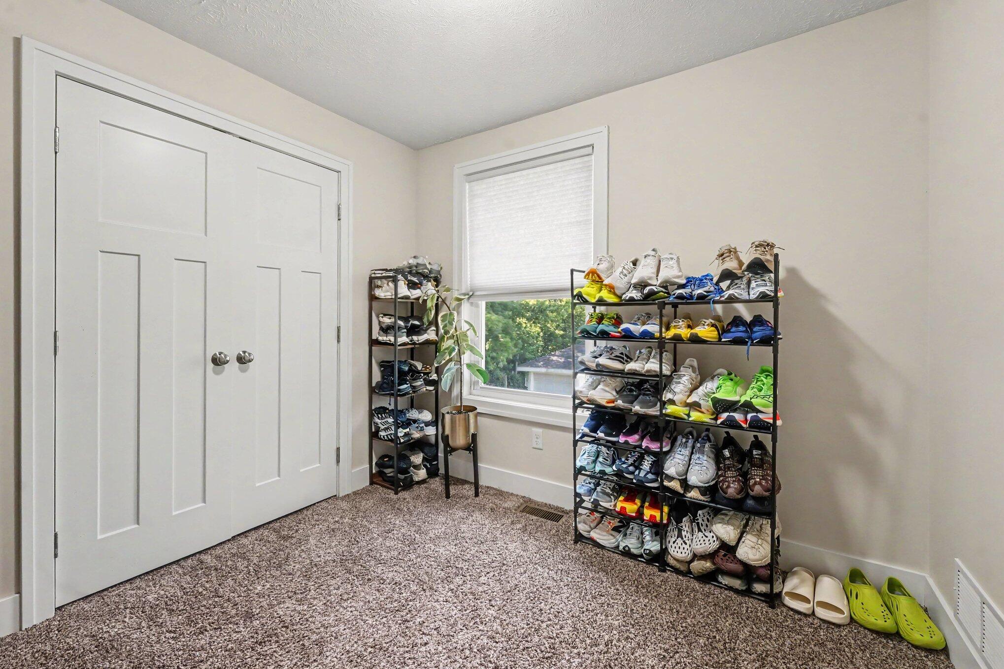 1250 Ford Avenue NE Grand Rapids MI 49505