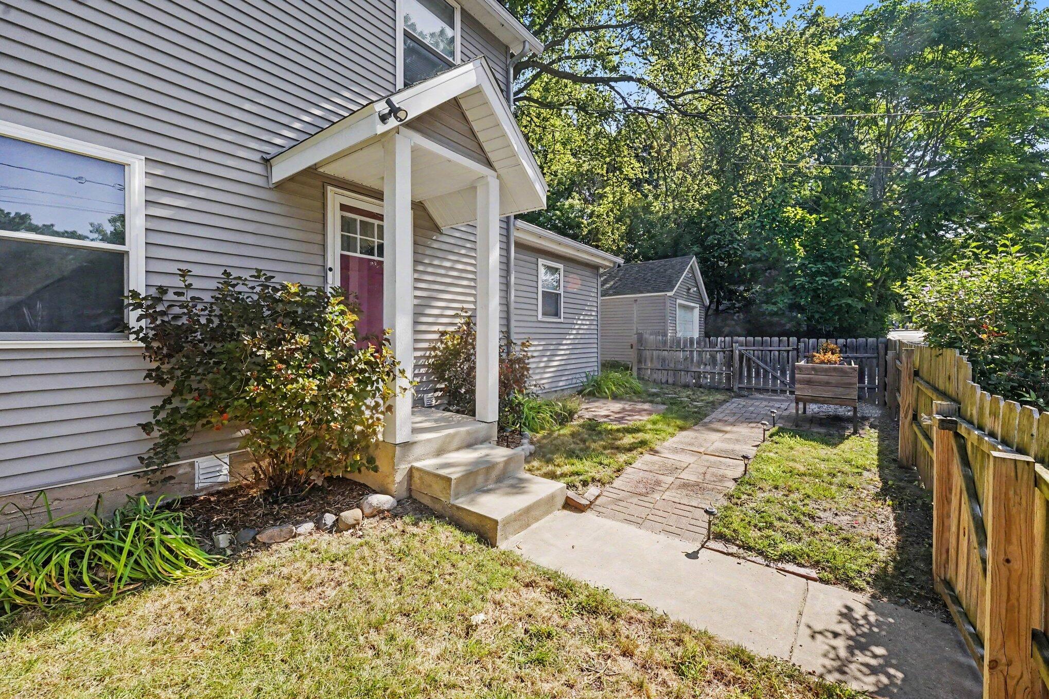 1250 Ford Avenue NE Grand Rapids MI 49505