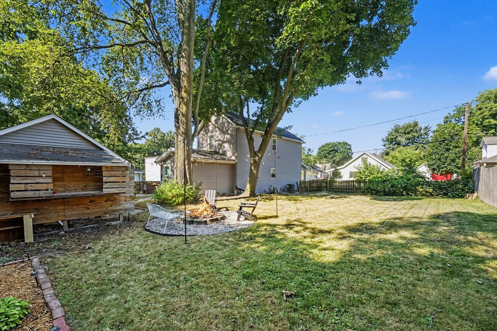 1250 Ford Avenue NE Grand Rapids MI 49505