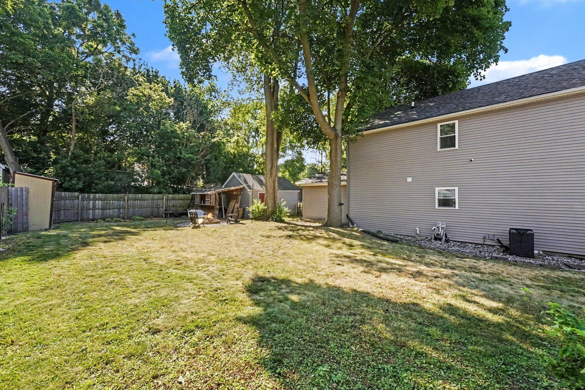 1250 Ford Avenue NE Grand Rapids MI 49505